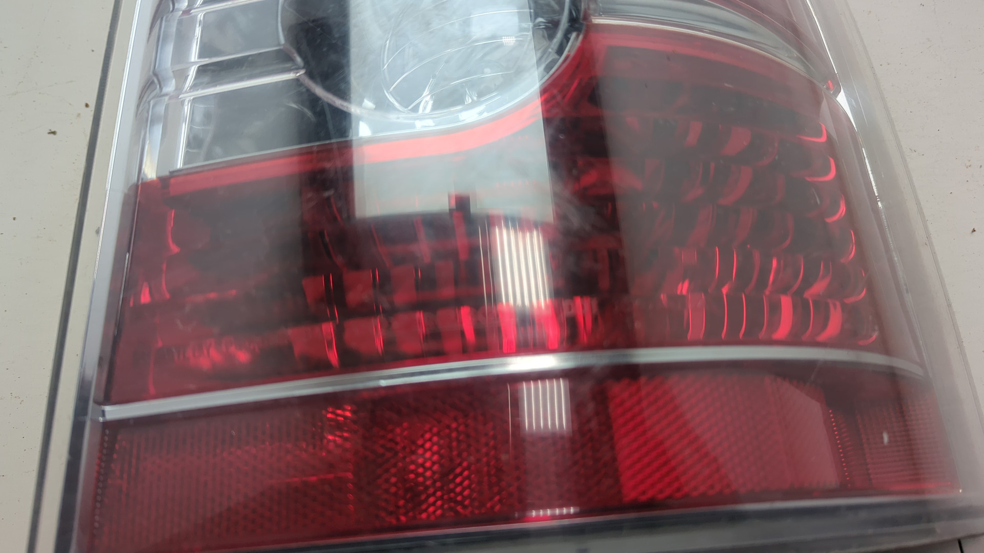 Фонарь задний правый