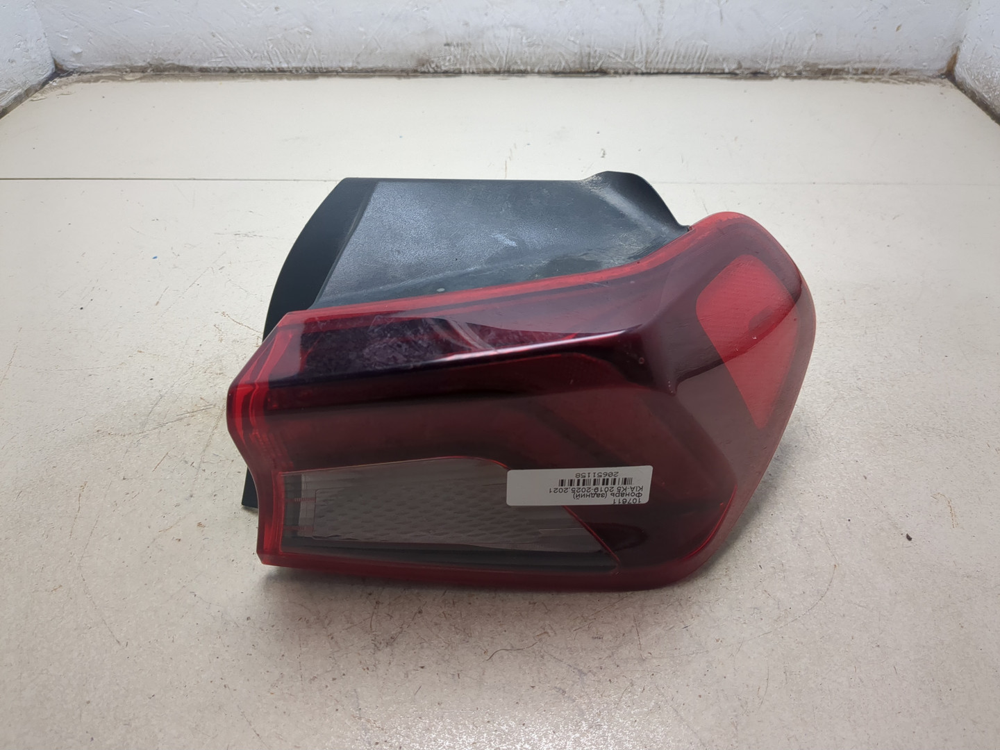 Фонарь задний правый