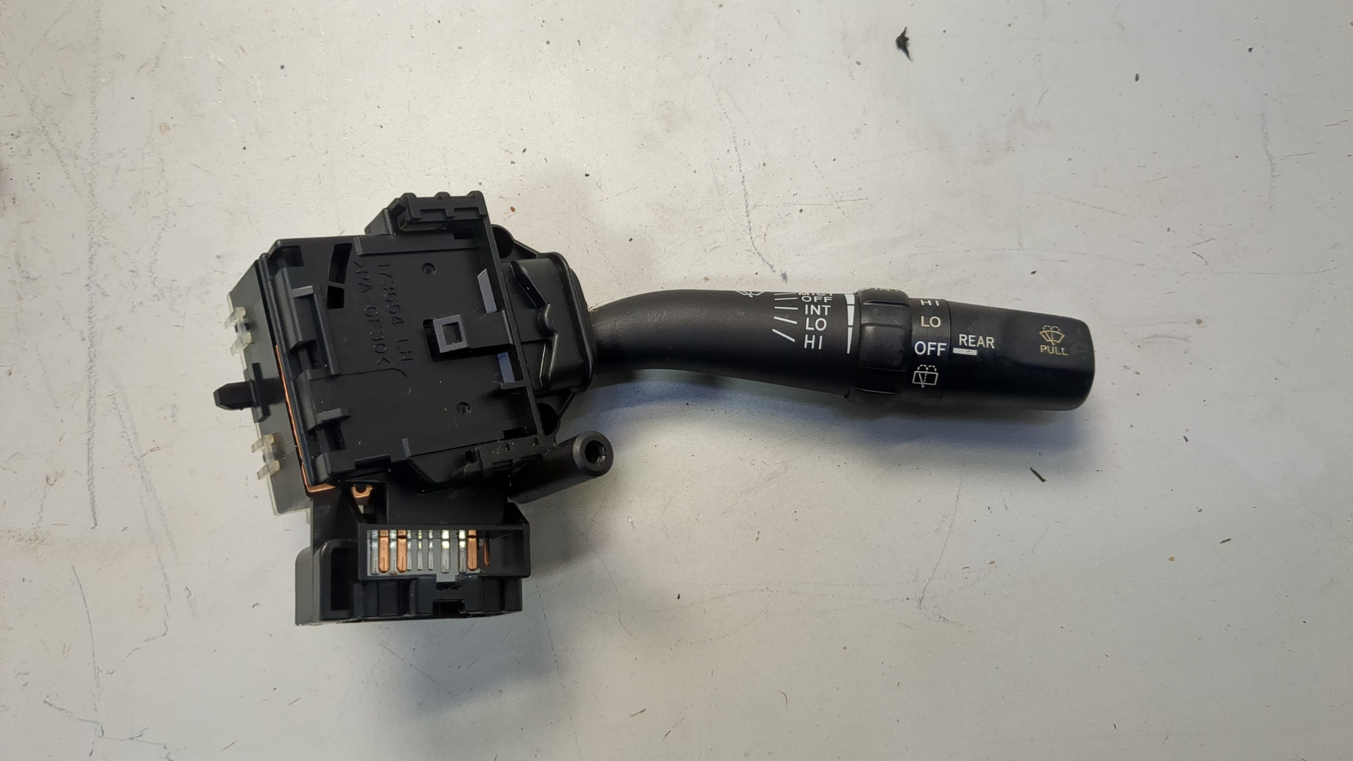 Переключатель поворотов подрулевой