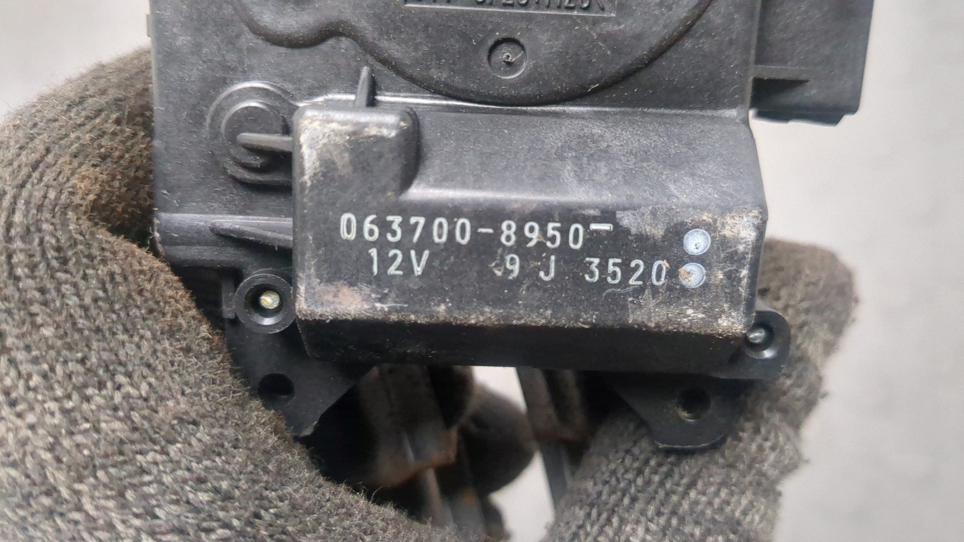 Моторчик заслонки печки