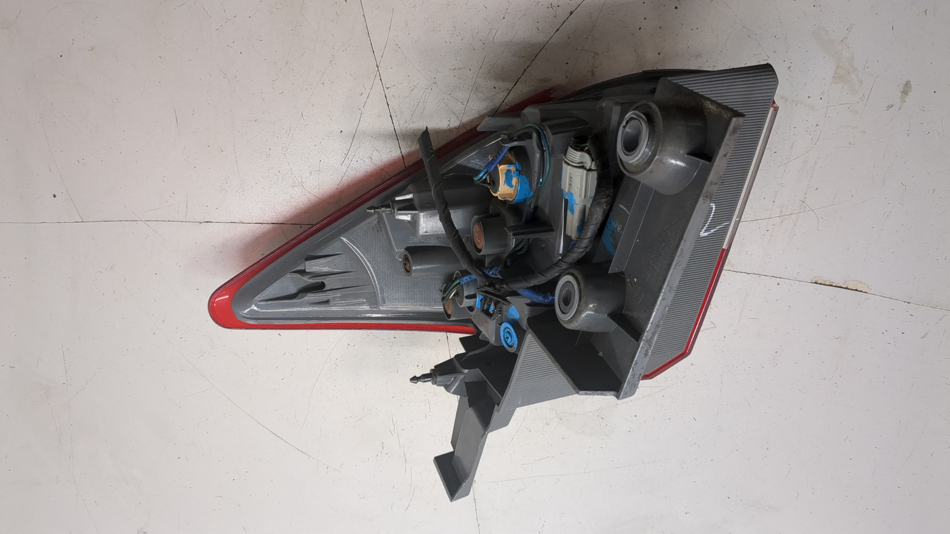 Фонарь задний левый