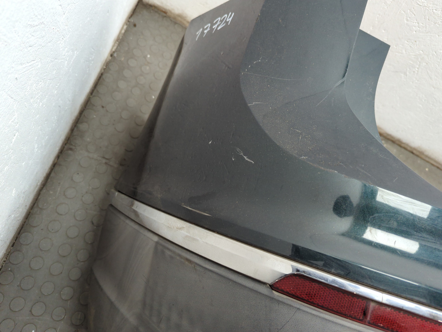 Бампер задний