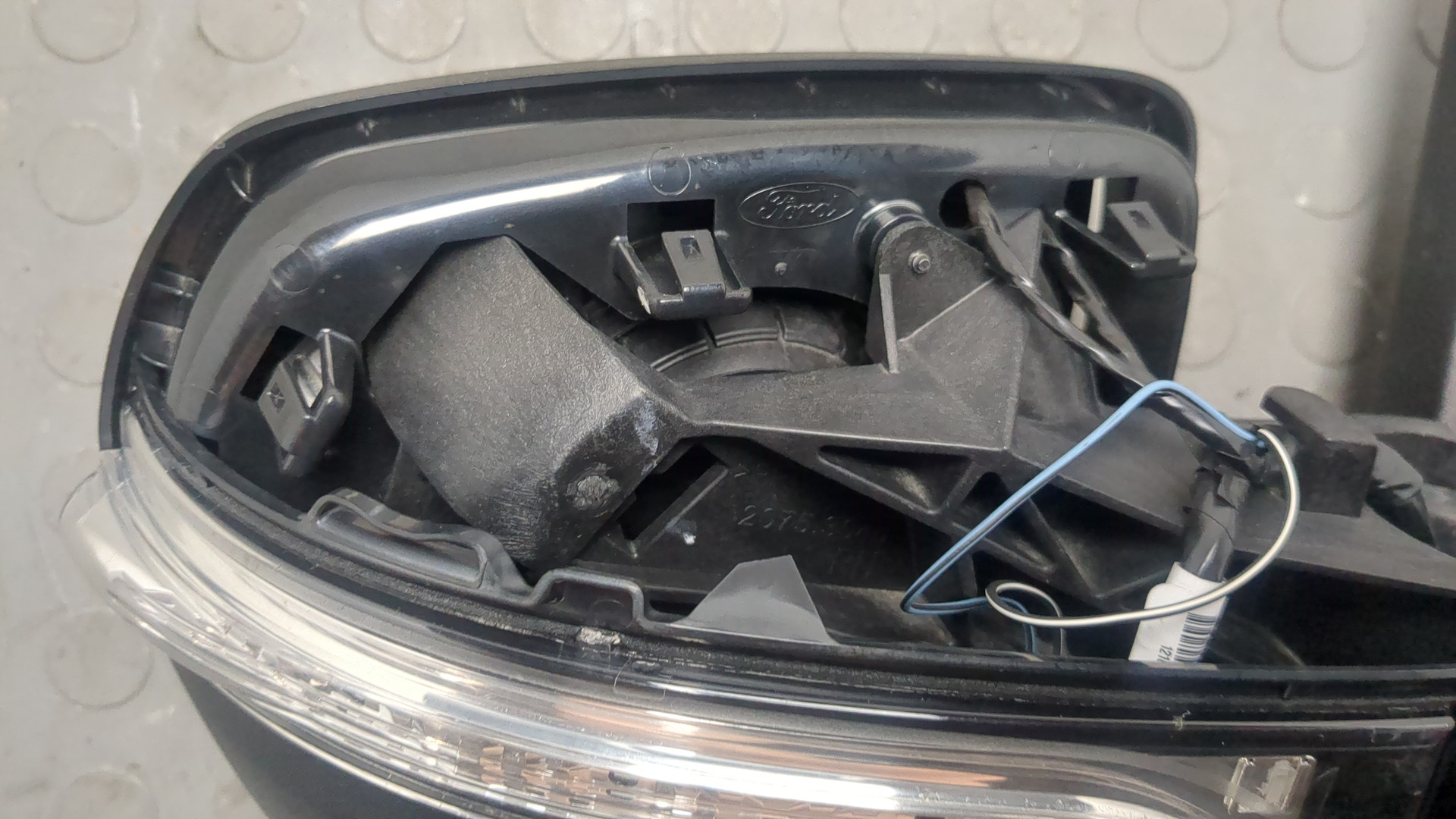 Зеркало правое электрическое