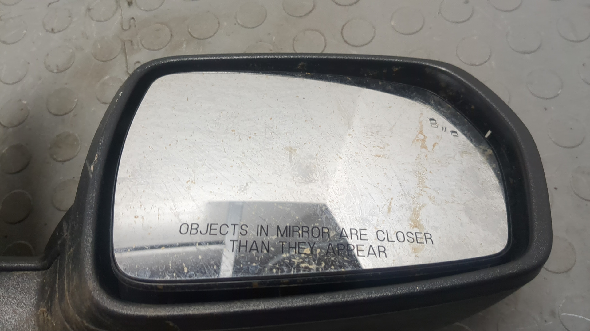 Зеркало правое электрическое