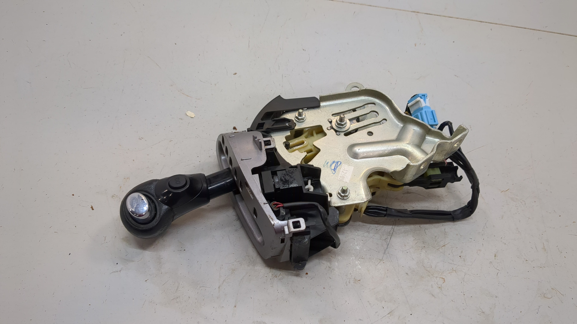 Кулиса МКПП / АКПП