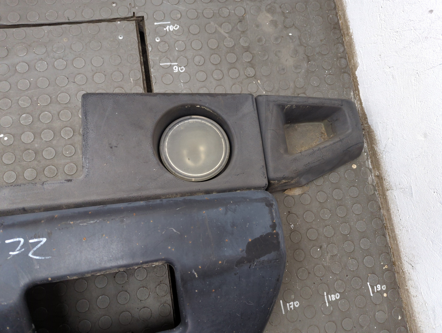 Бампер передний