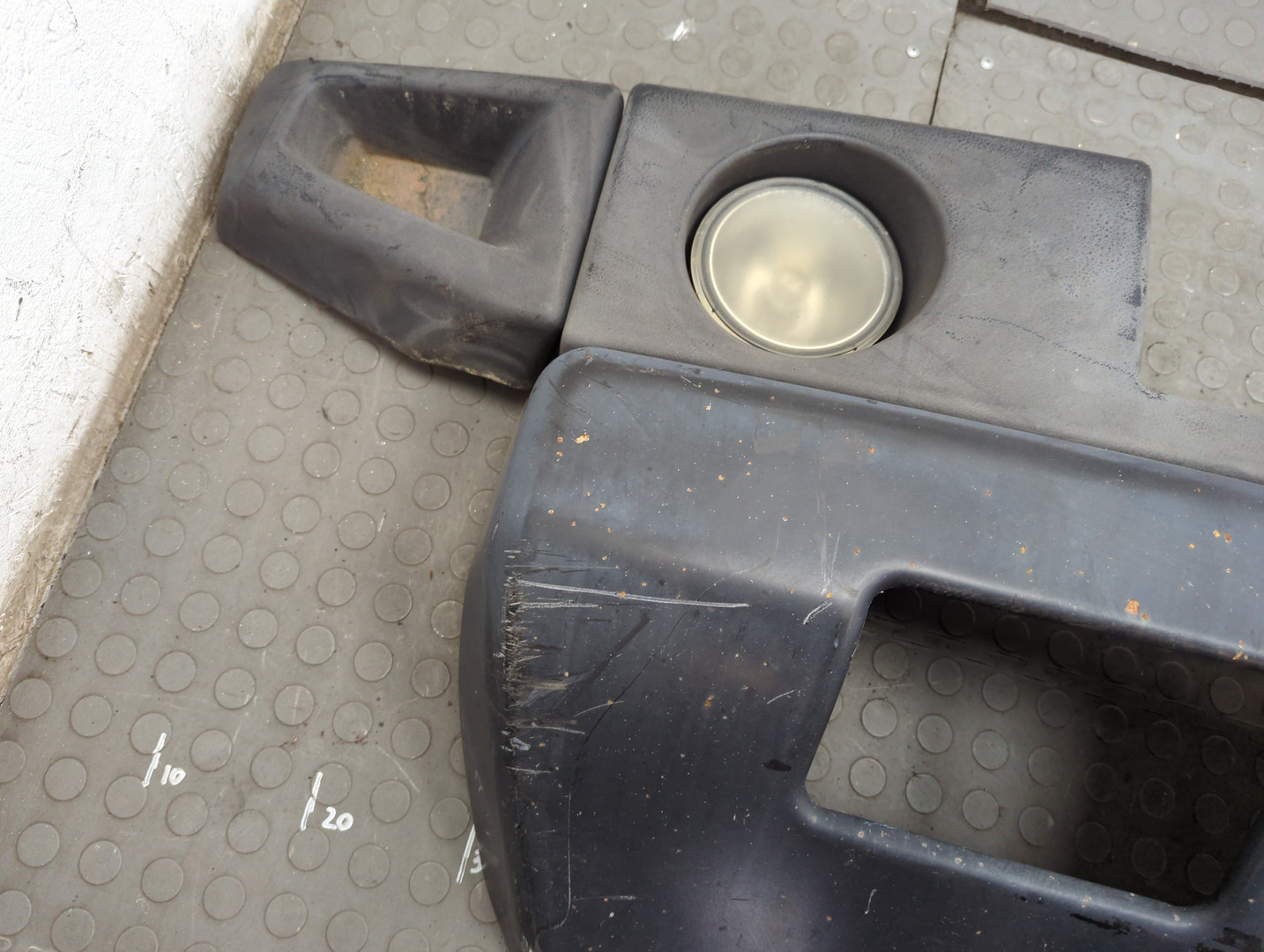 Бампер передний