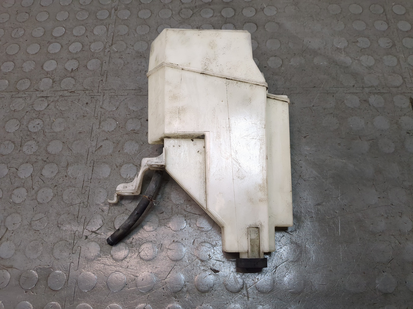 Бачок расширительный