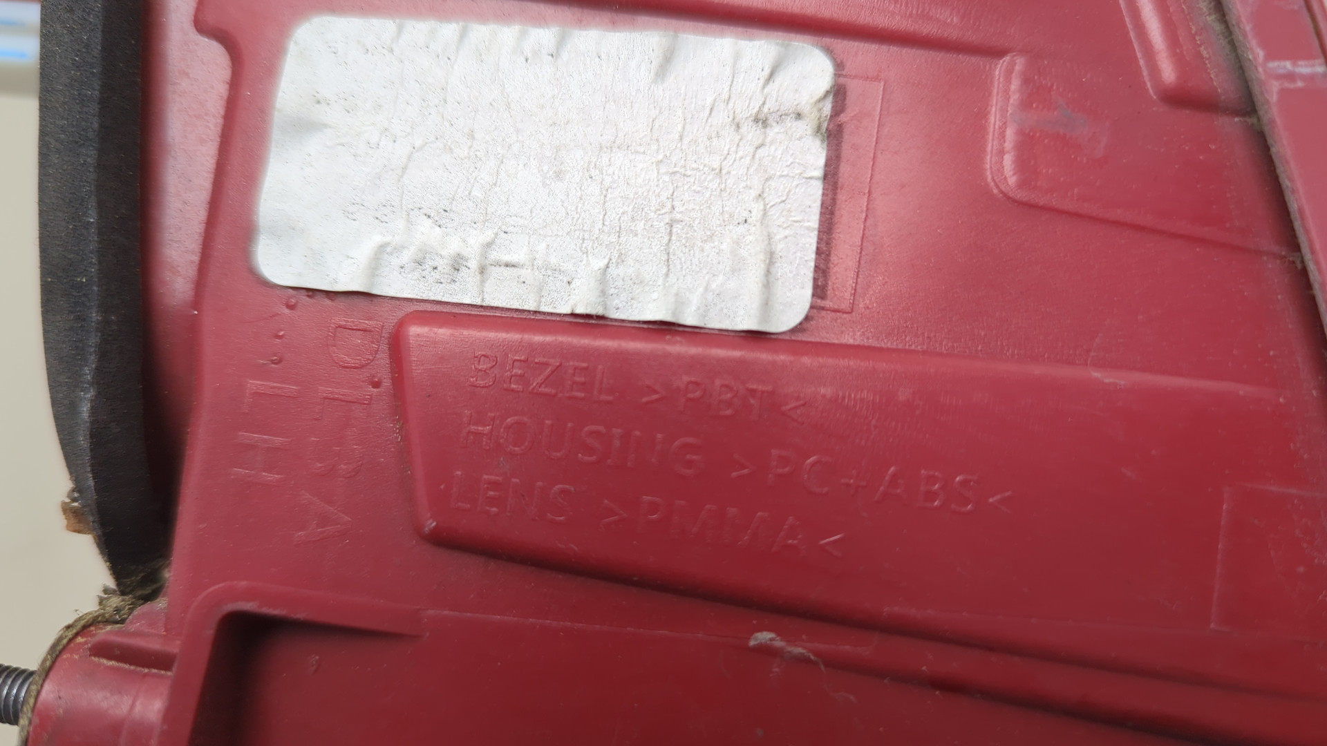 Фонарь задний левый