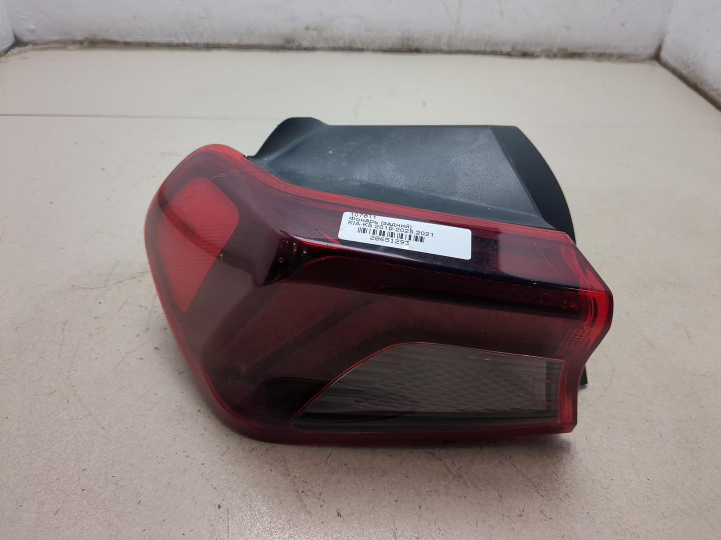 Фонарь задний левый