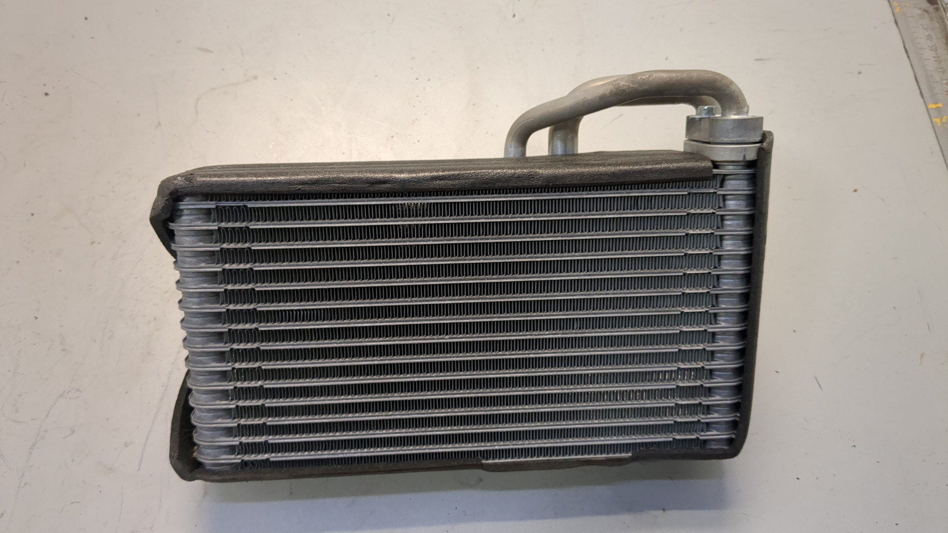 Радиатор кондиционера / конденсер