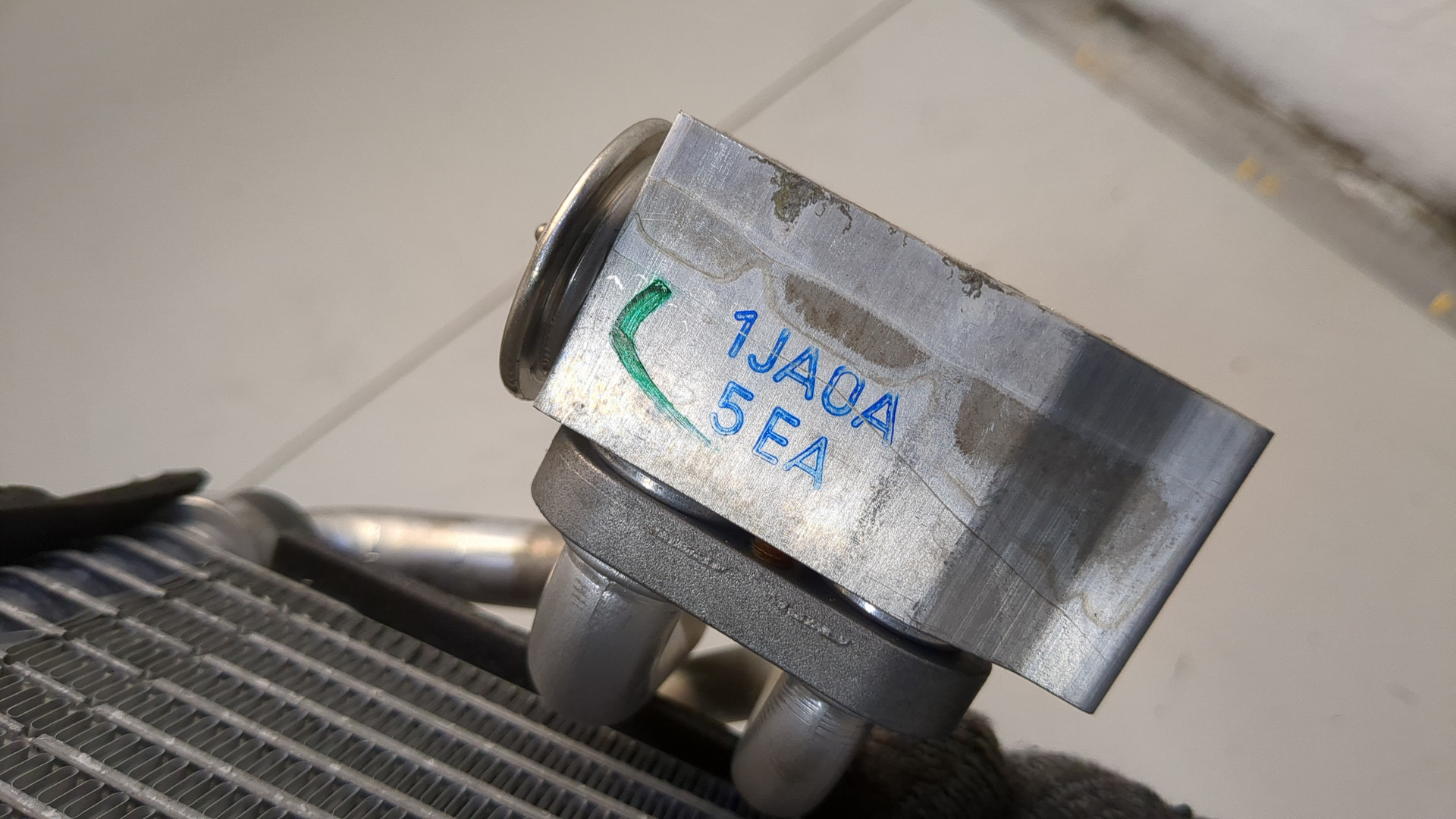 Радиатор кондиционера / конденсер