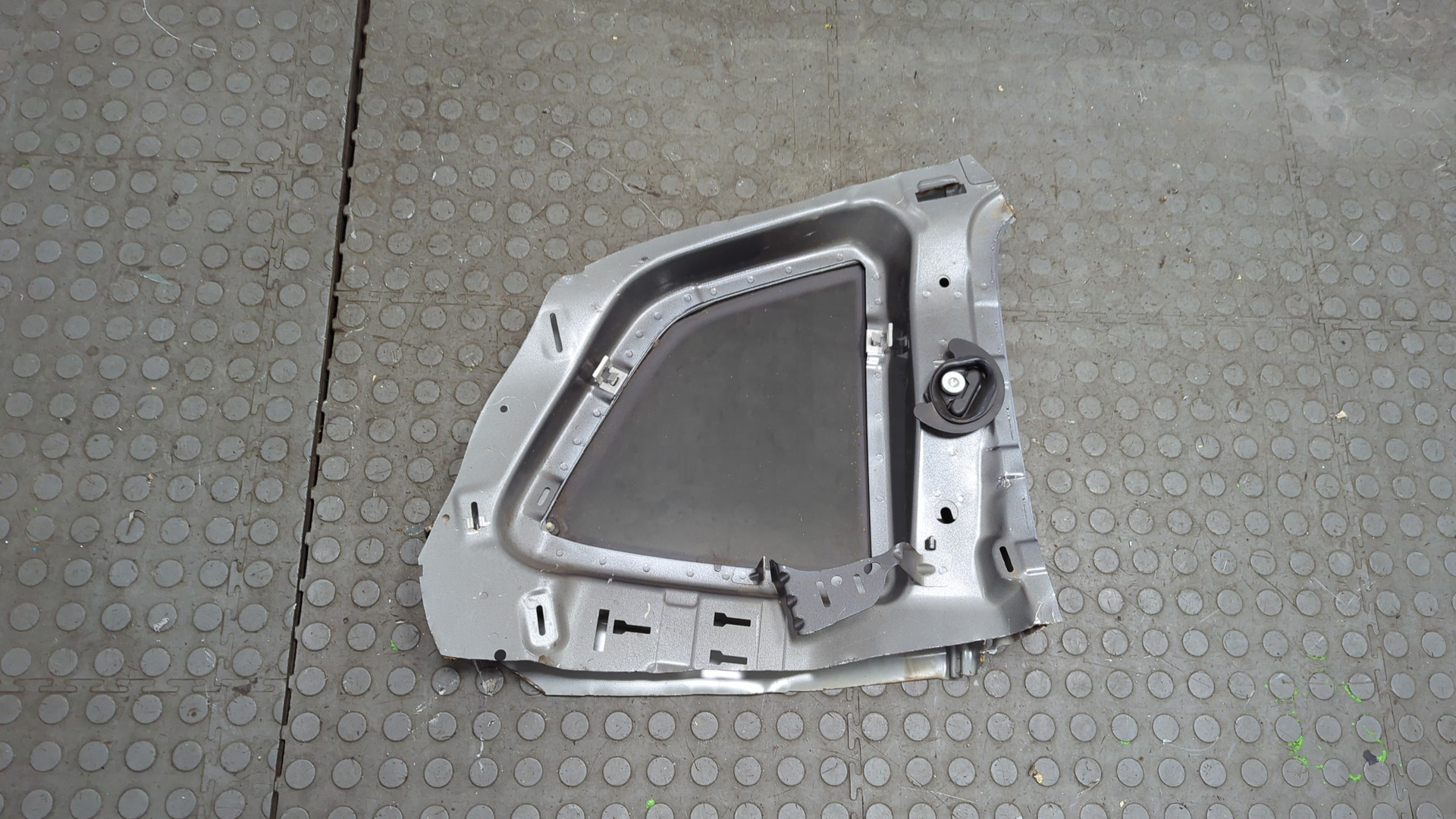 Стекло боковое