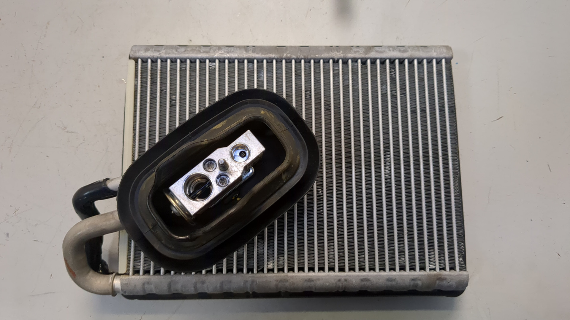 Радиатор кондиционера / конденсер