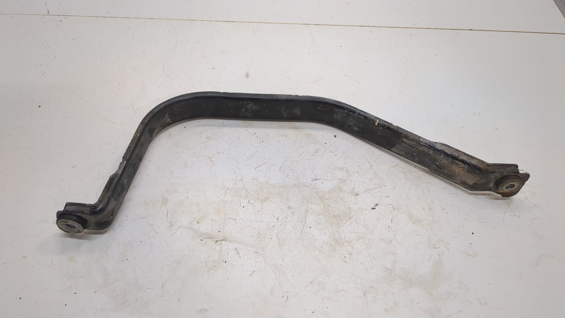 Лента крепления бензобака