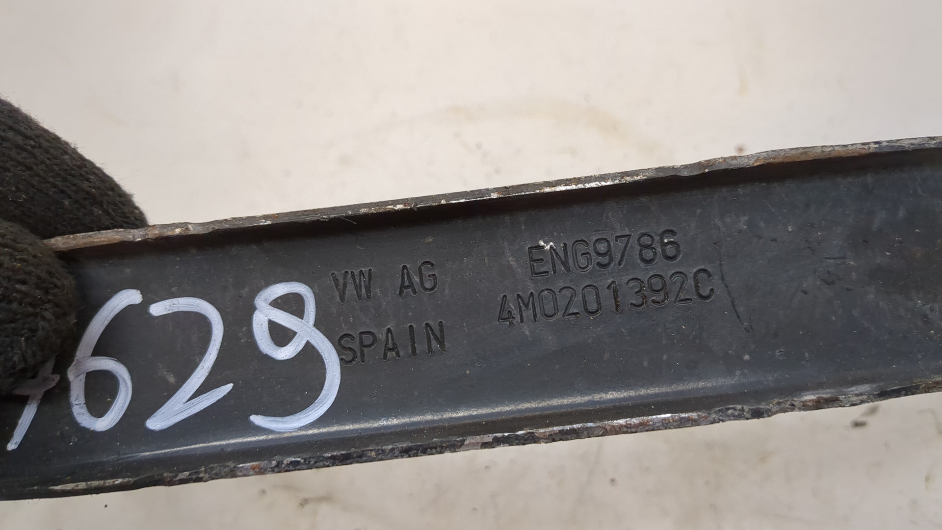 Лента крепления бензобака