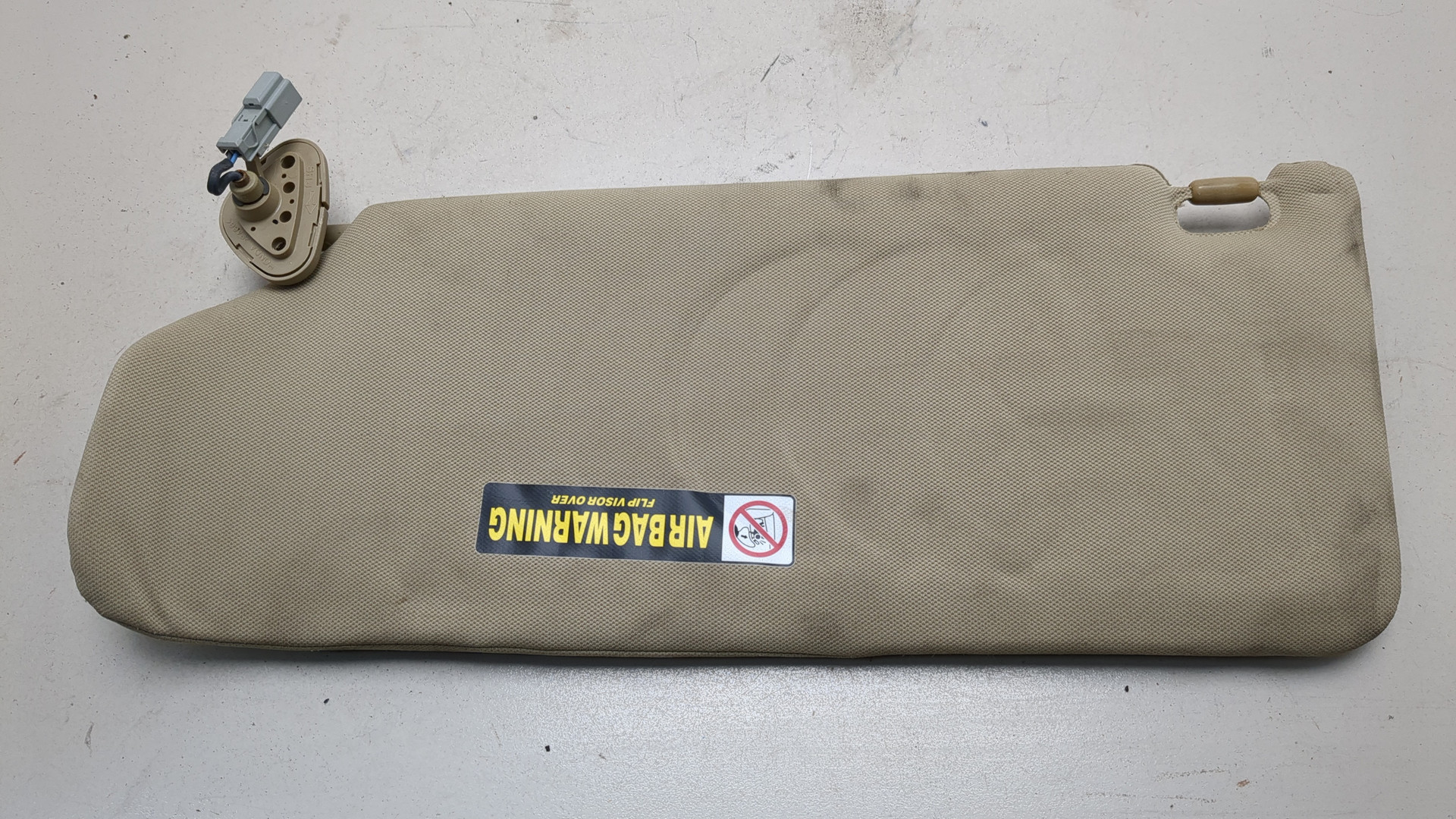 Козырек солнцезащитный