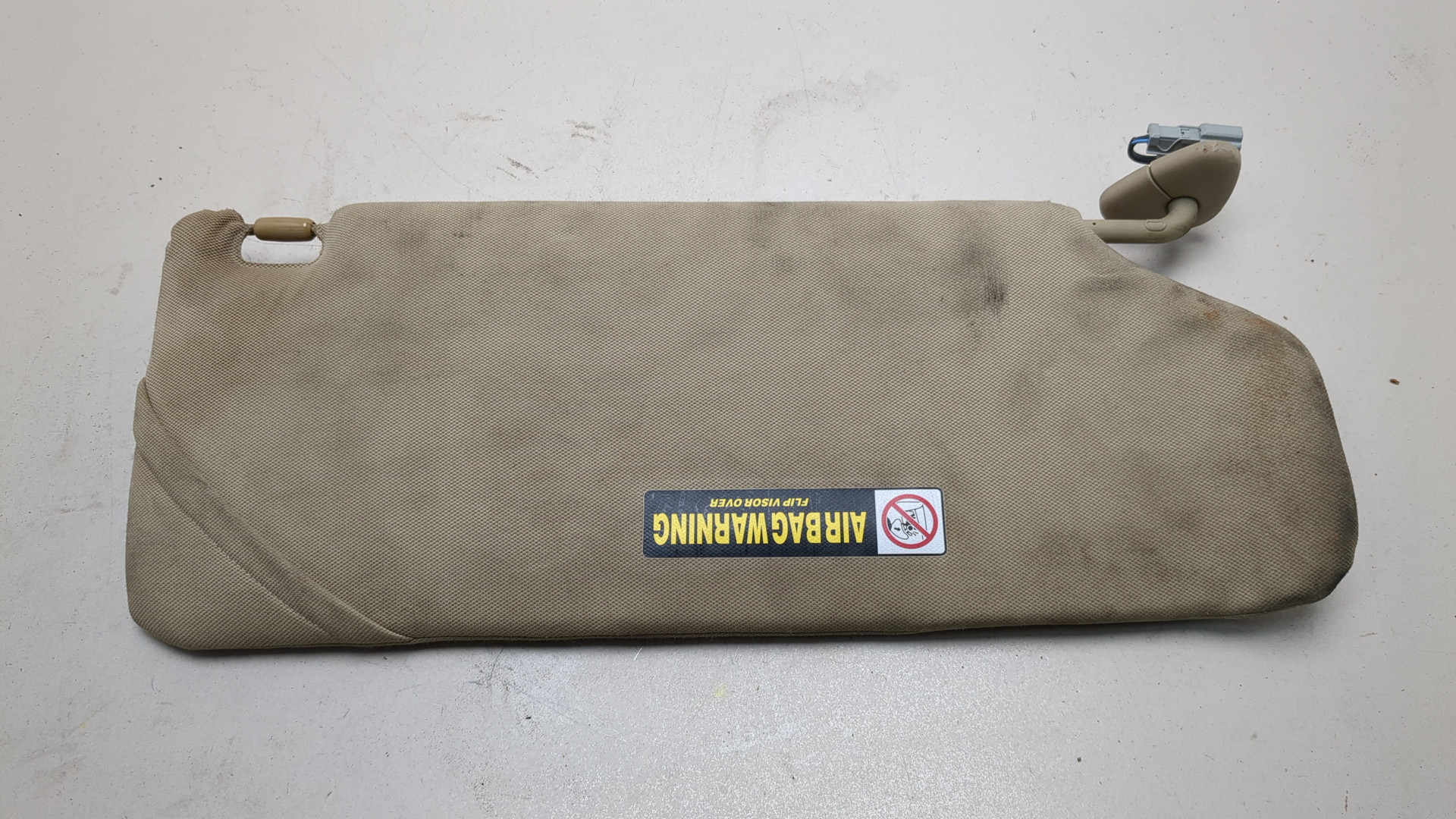 Козырек солнцезащитный