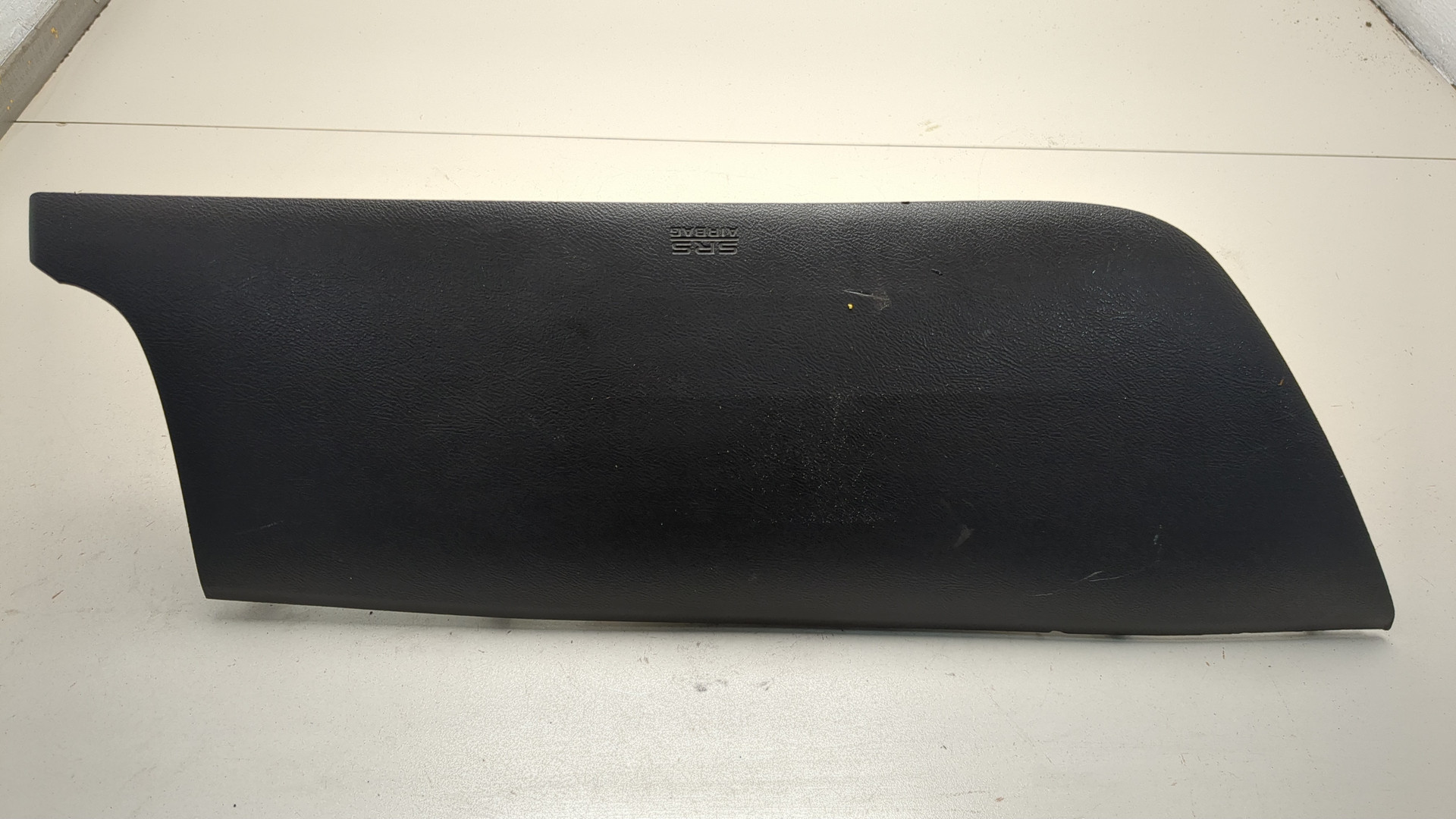 Подушка безопасности пассажирская (в торпедо)