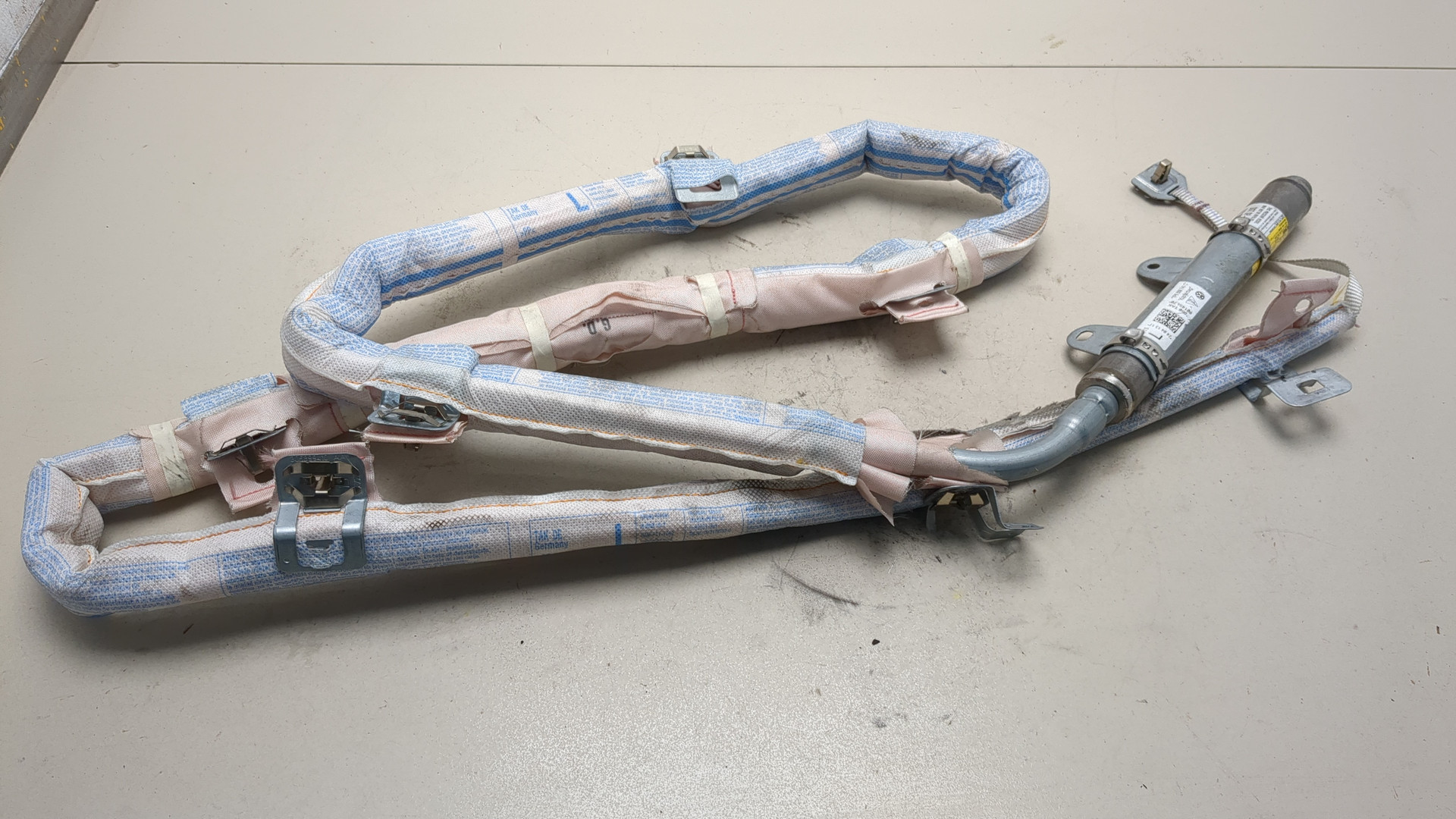 Подушка безопасности боковая (шторка)