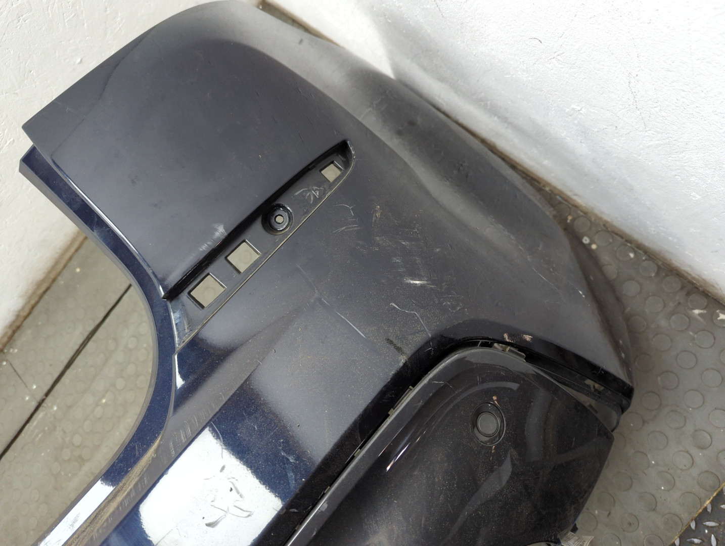 Бампер задний