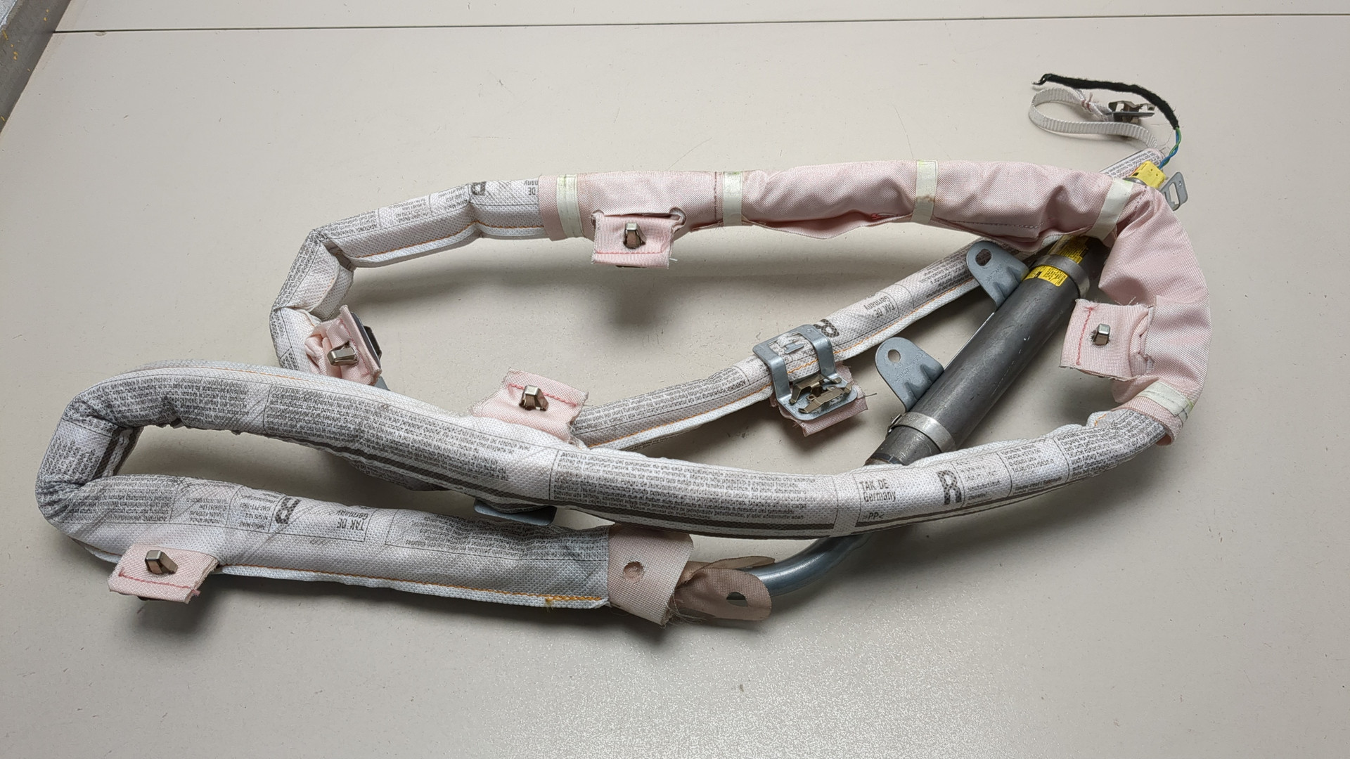 Подушка безопасности боковая (шторка)