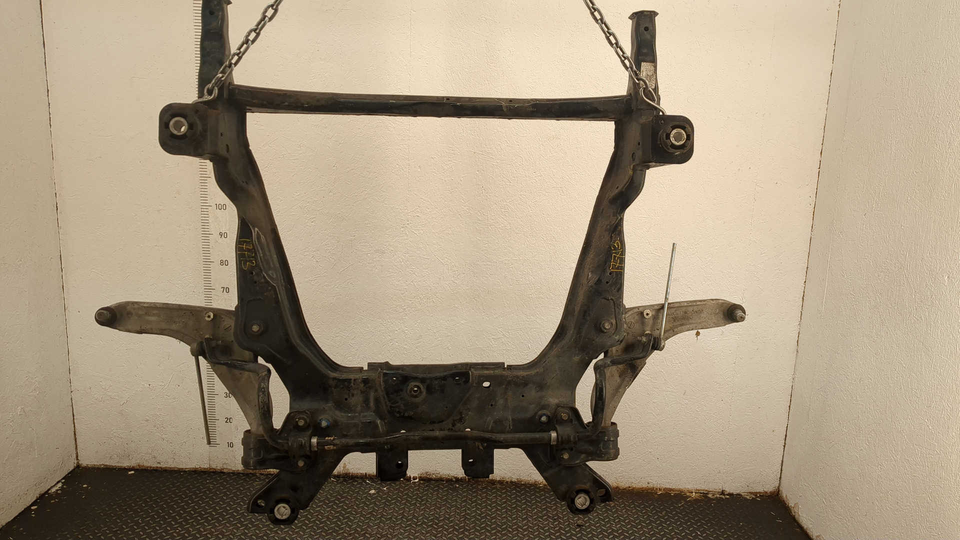 Балка подмоторная