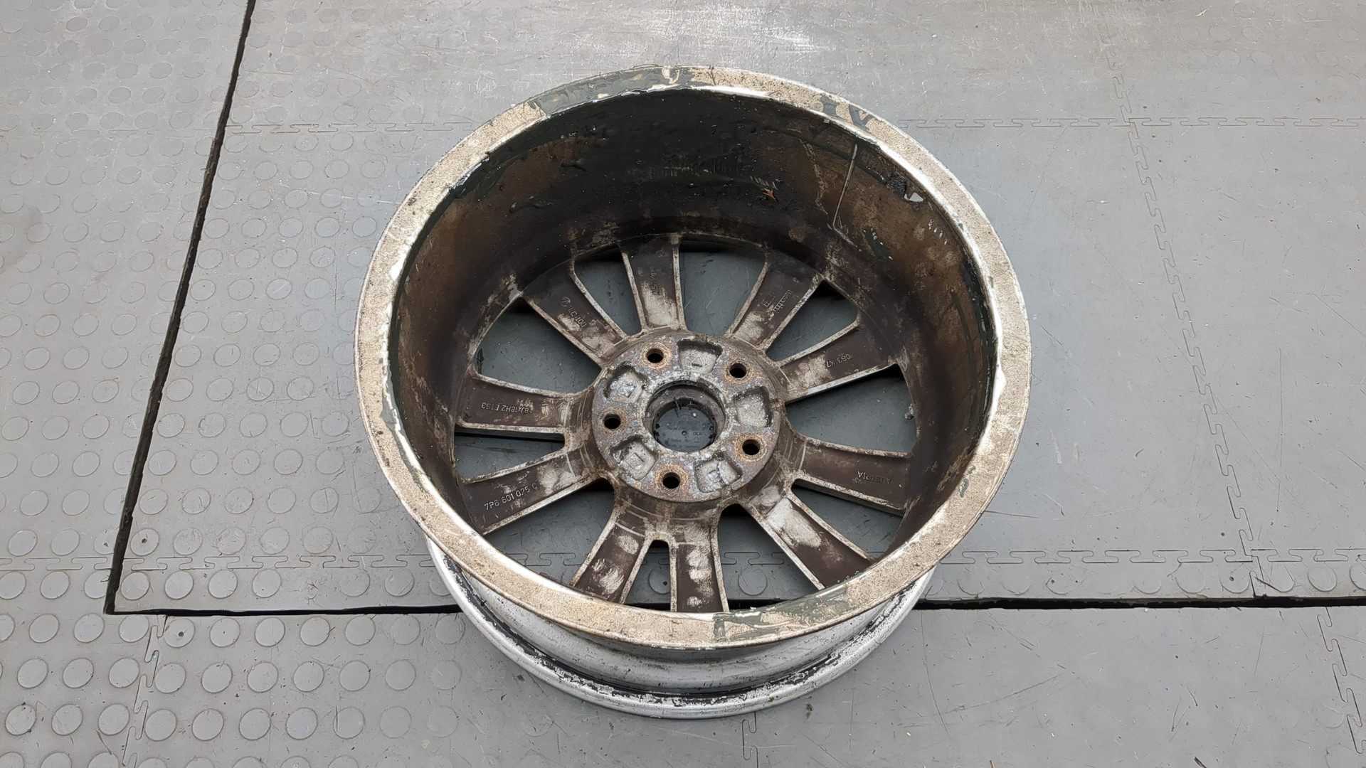 Диск колесный литой