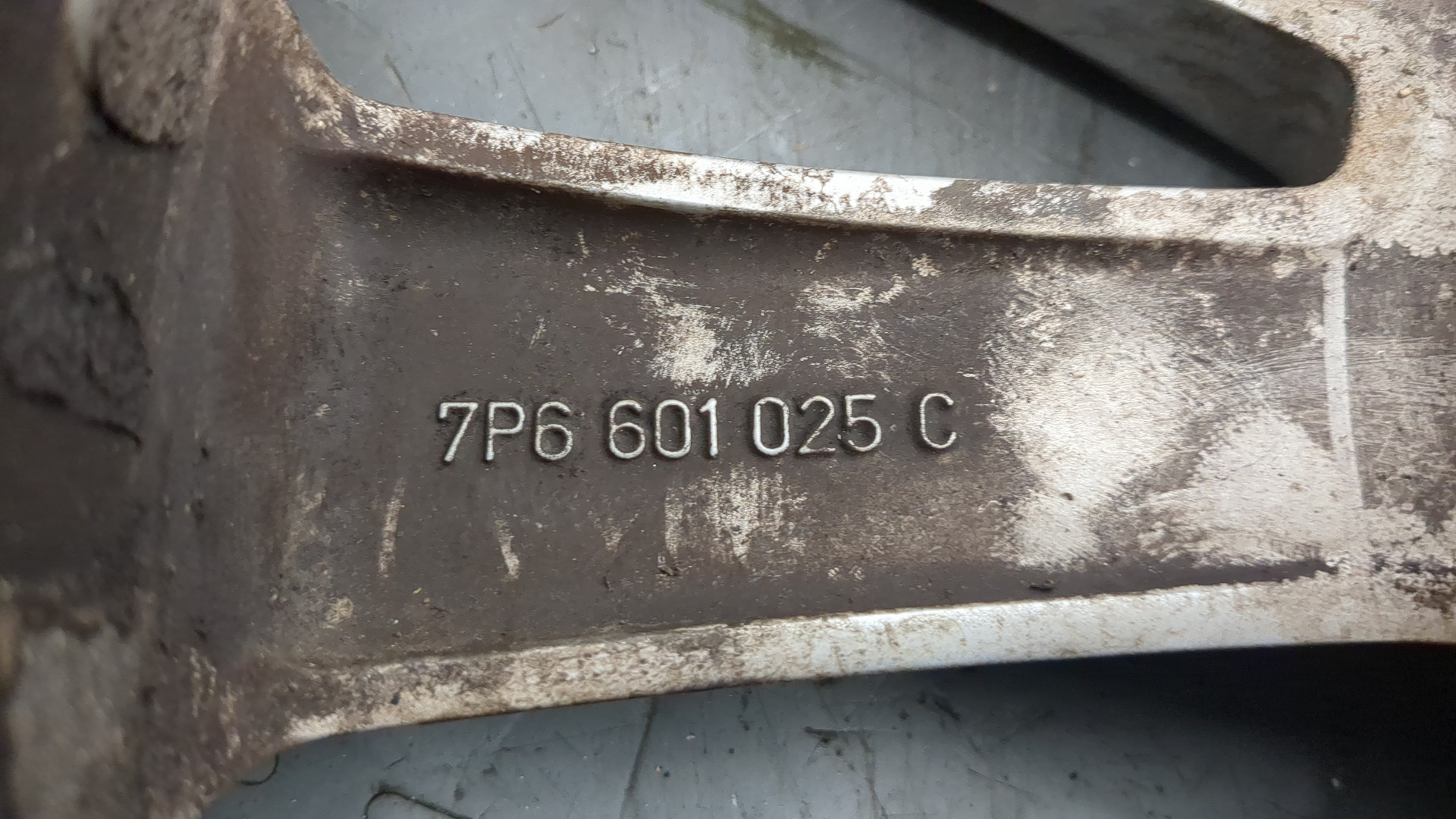 Диск колесный литой