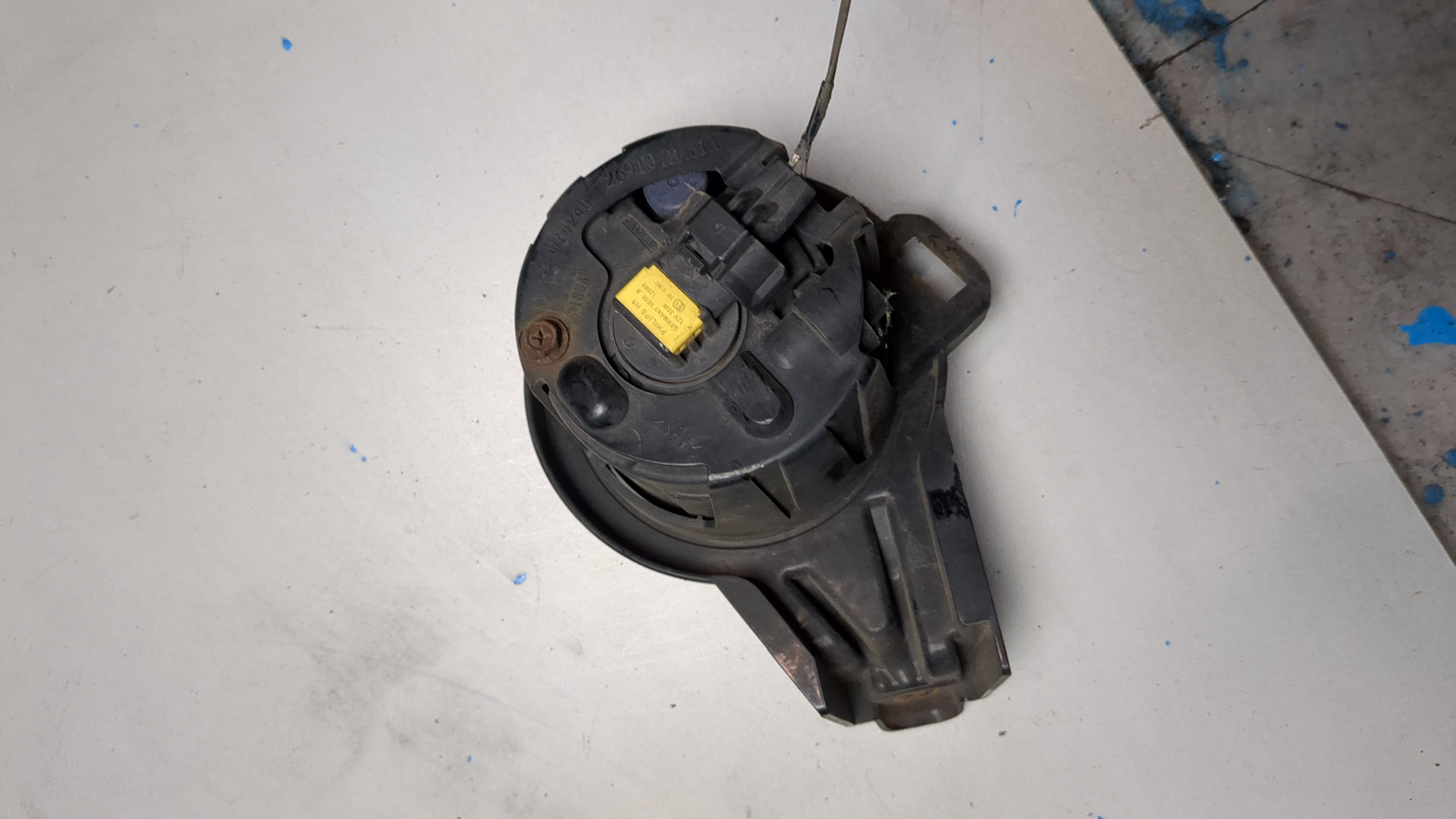 Фара противотуманная левая