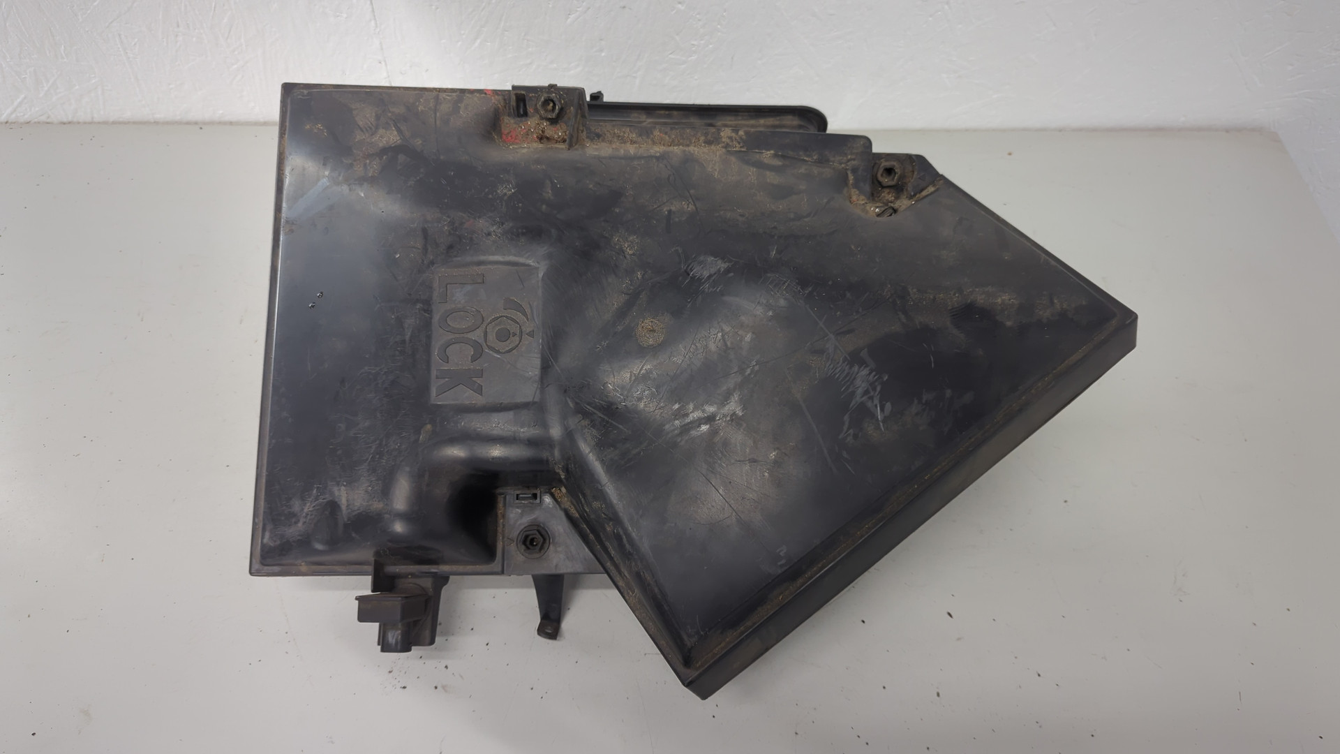 Корпус салонного фильтра