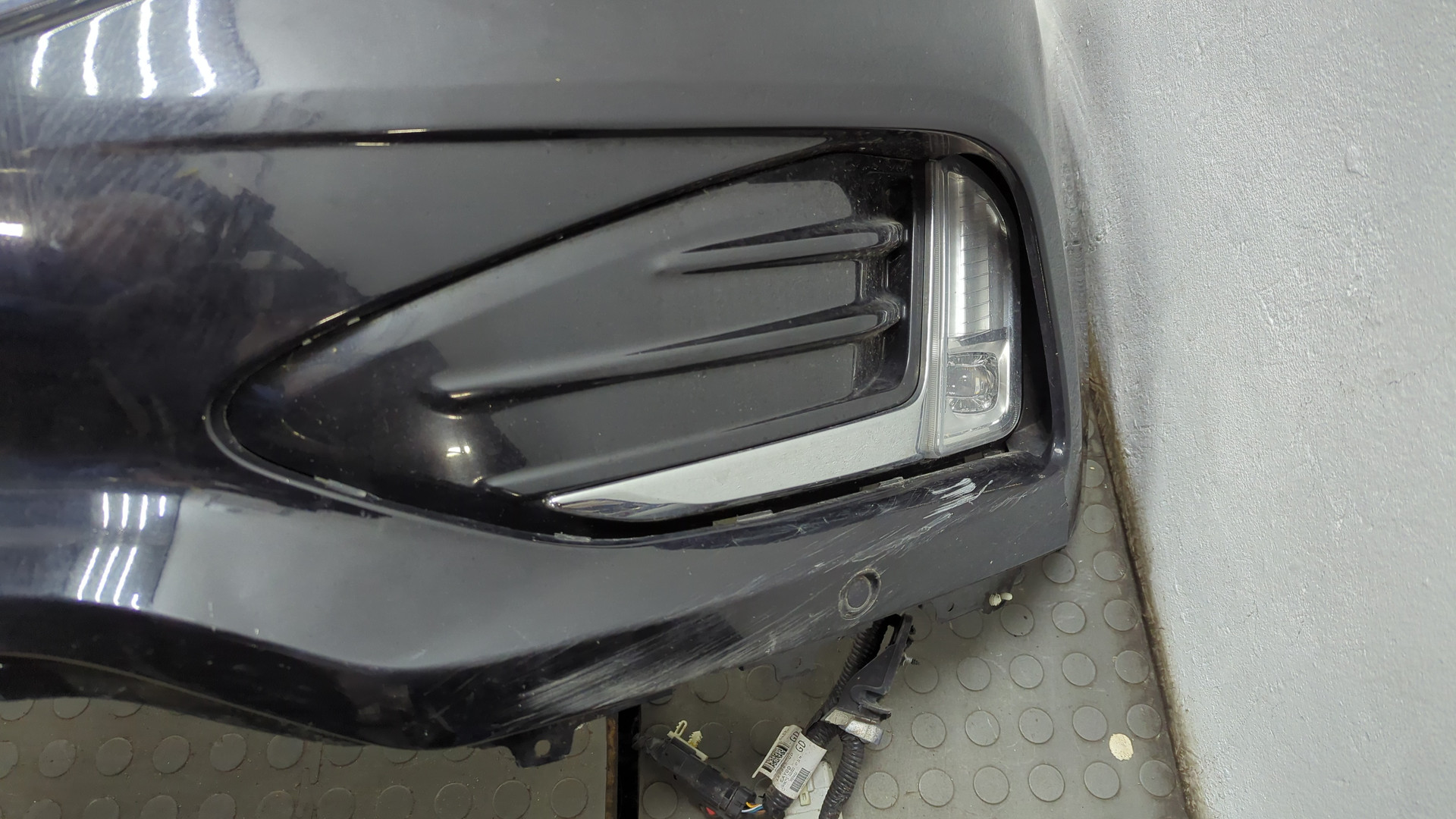 Бампер передний