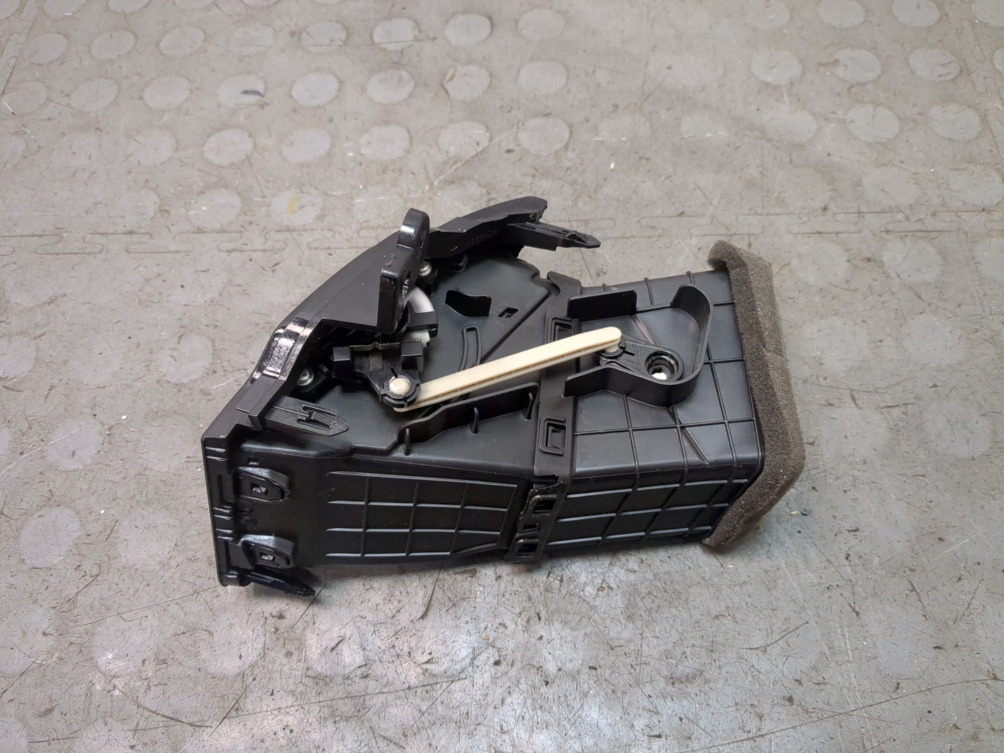 Дефлектор воздушный