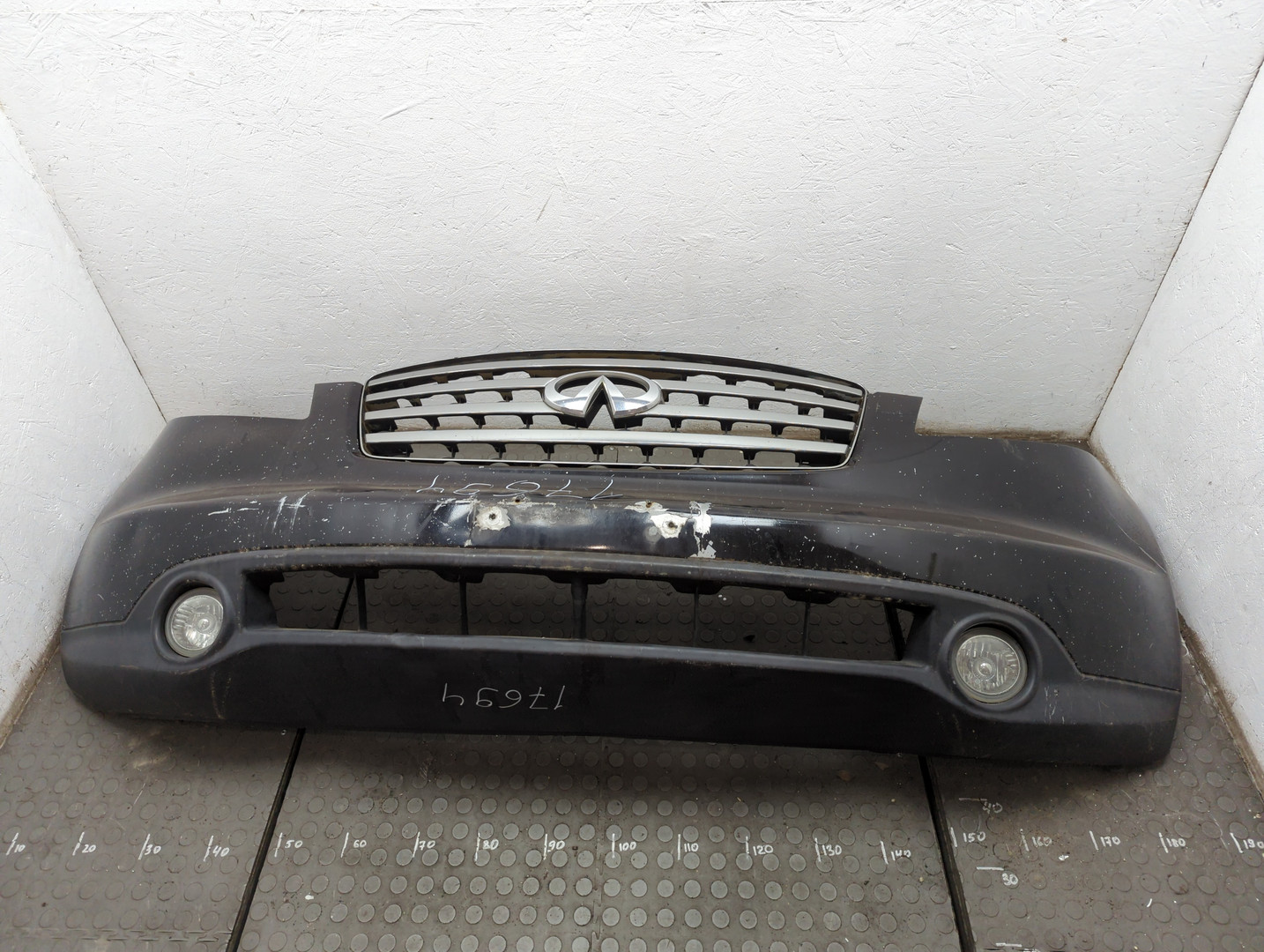 Бампер передний