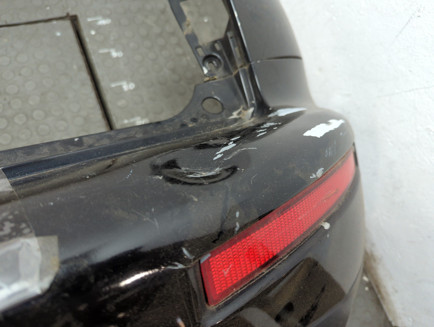 Бампер задний