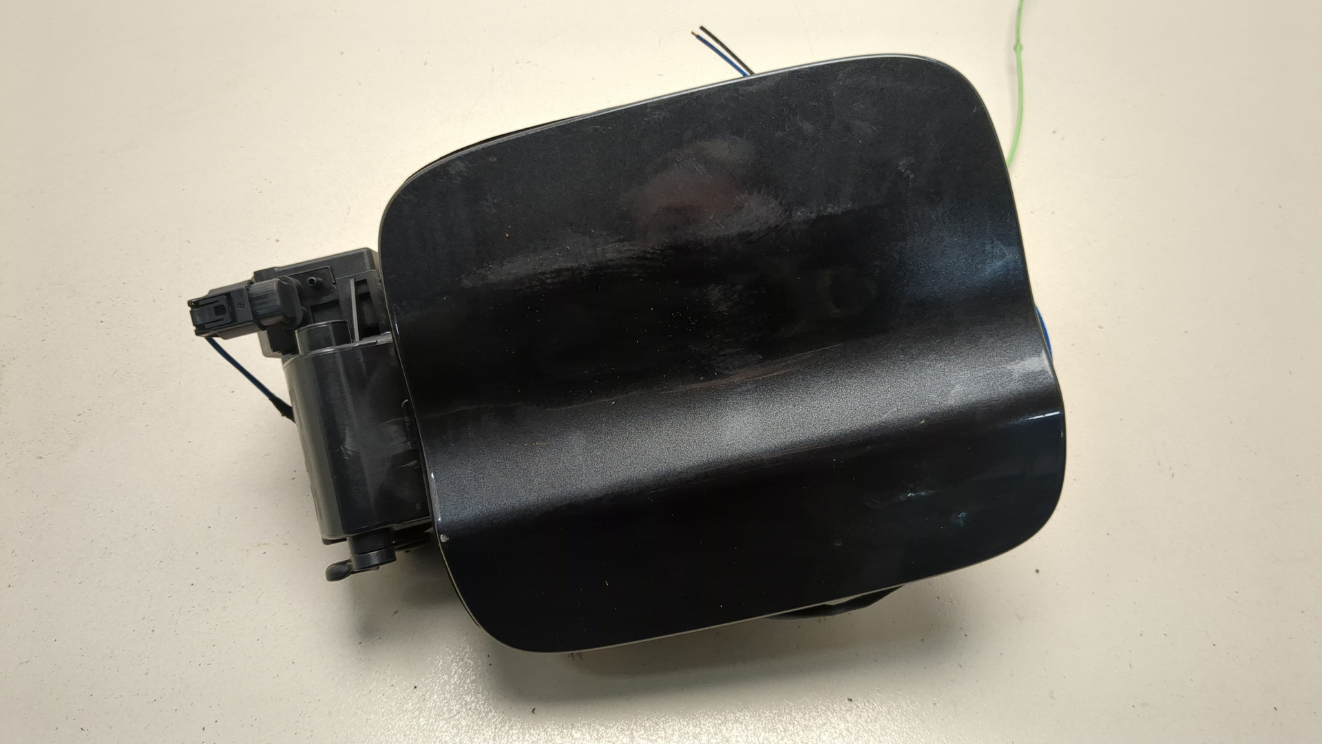 Лючок бензобака