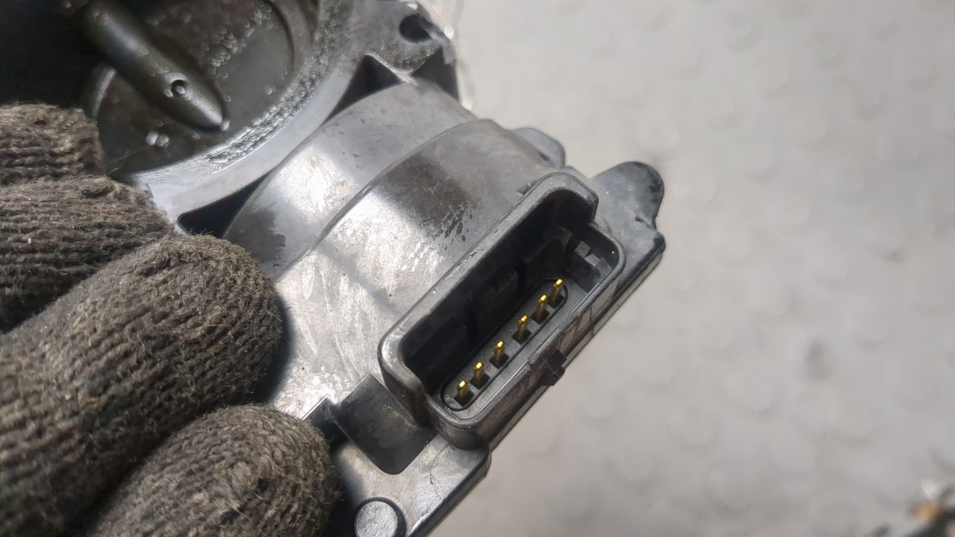 Заслонка дроссельная электрическая