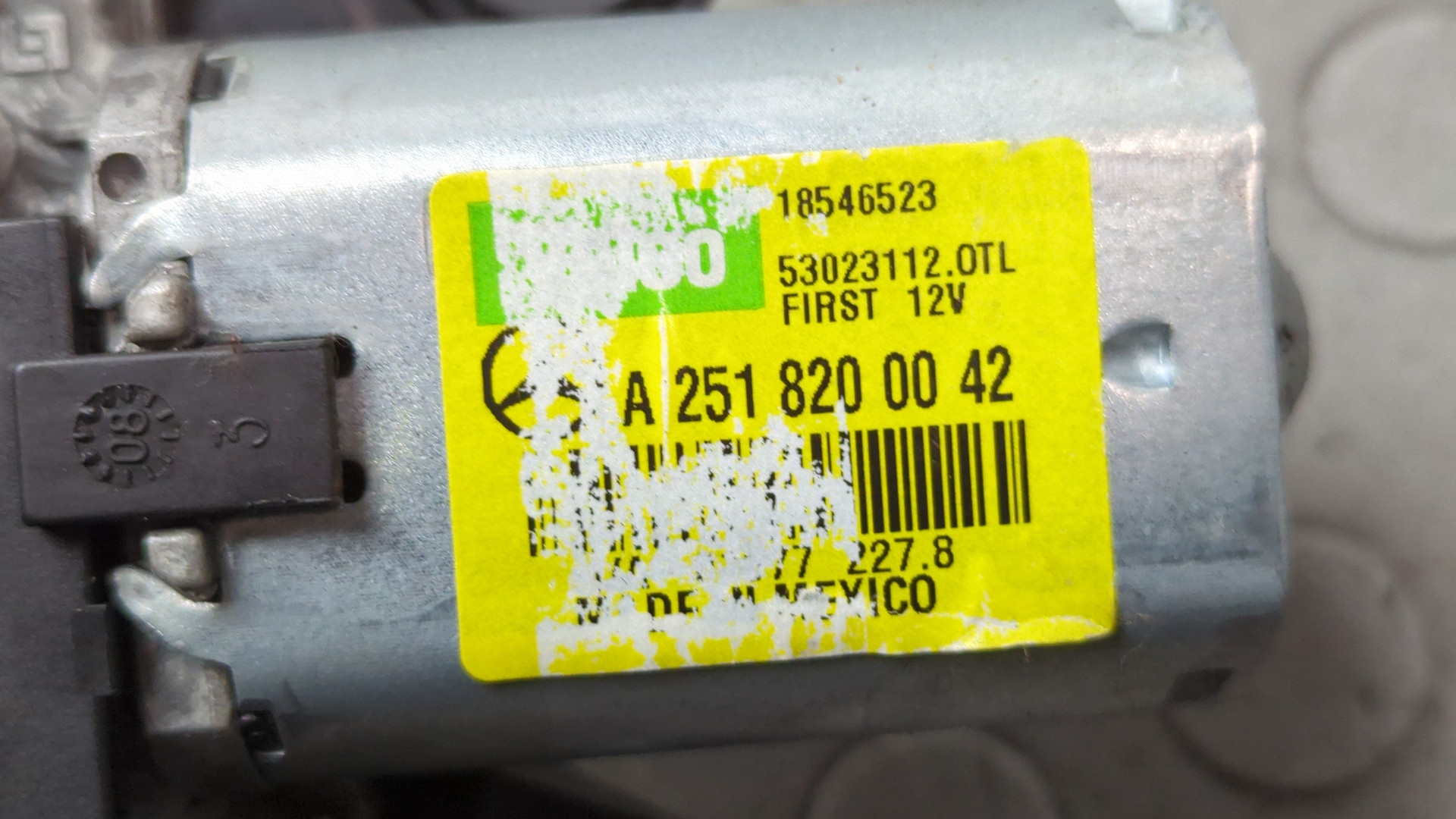 Моторчик стеклоочистителя задний