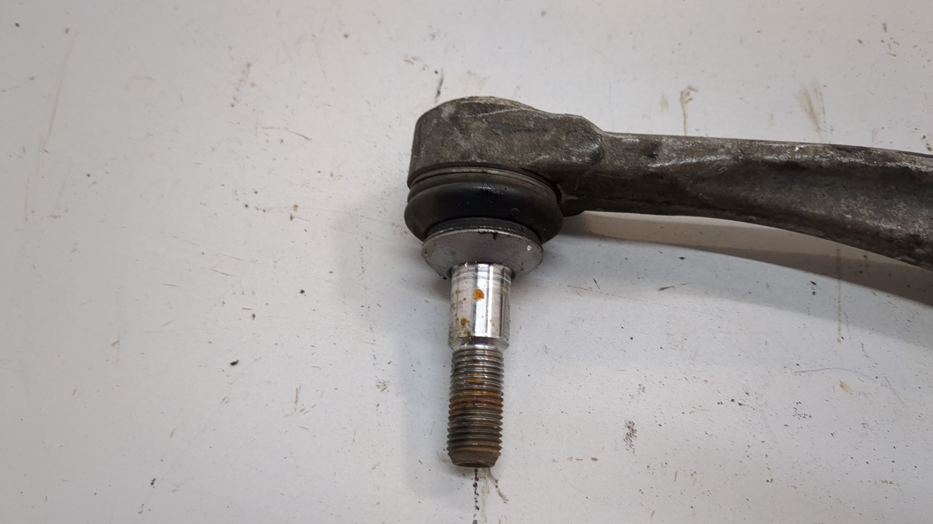 Рычаг задний