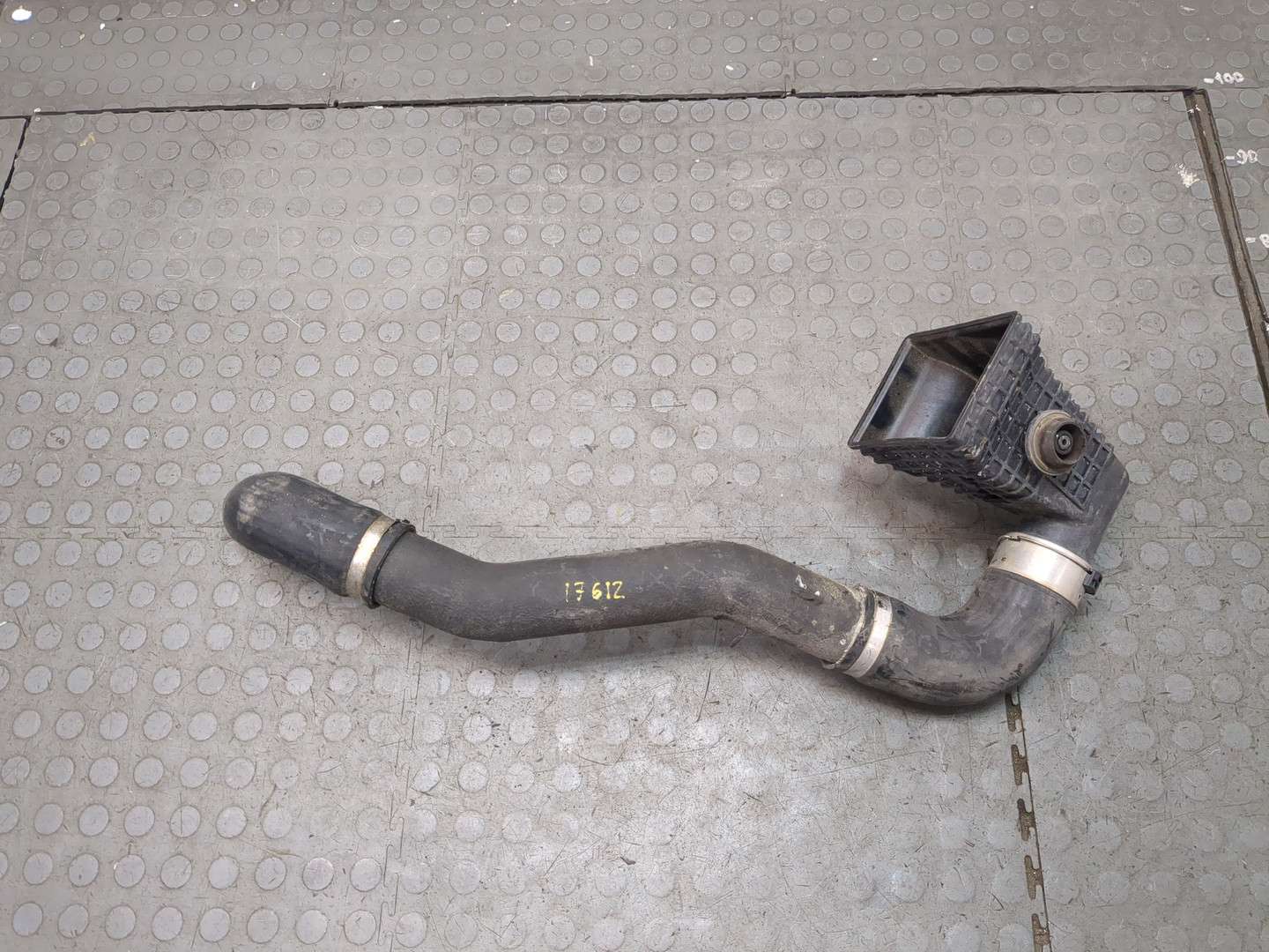 Патрубок интеркулера