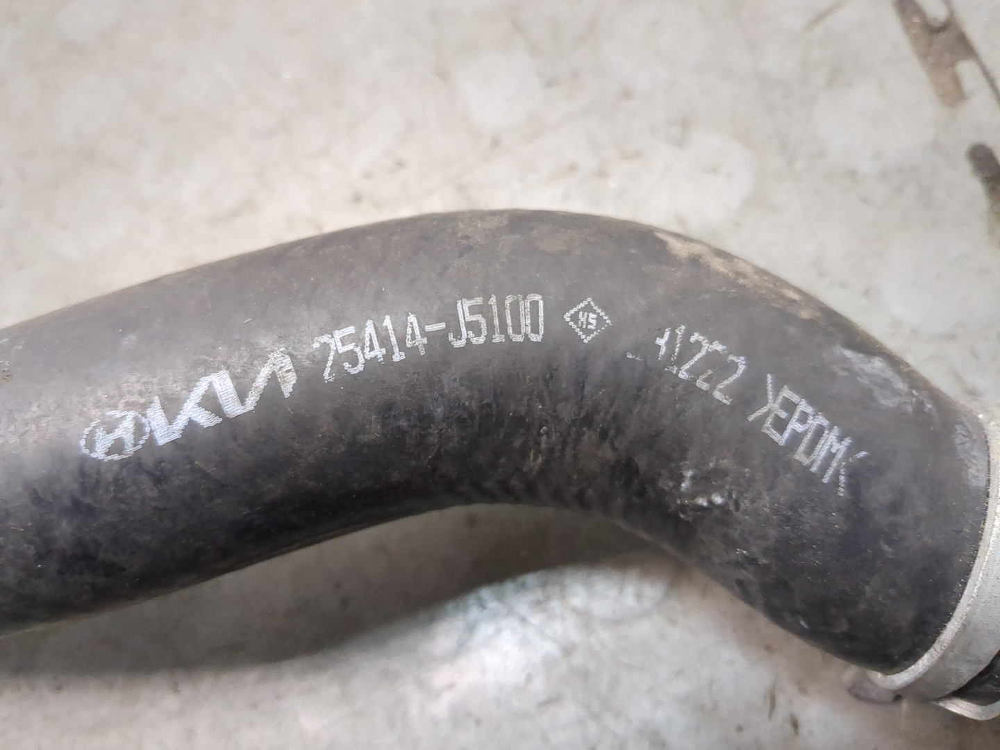 Шланг системы охлаждения