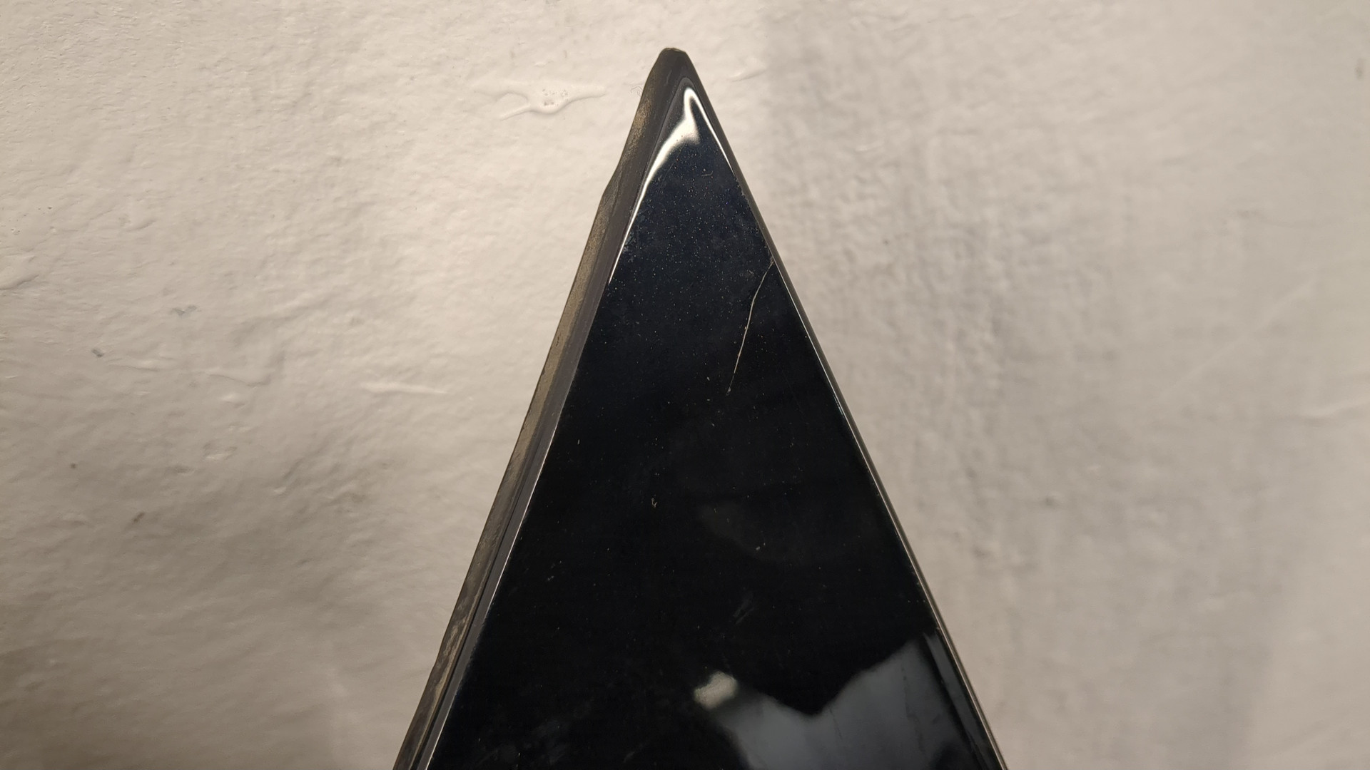 Крыло переднее правое