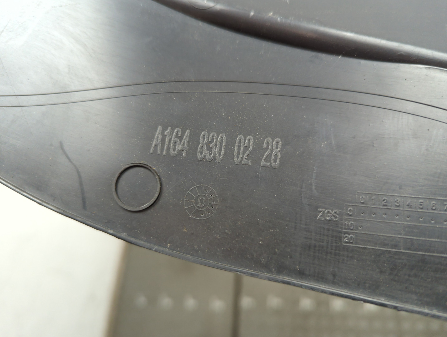 Решетка стеклоочистителей (Жабо)