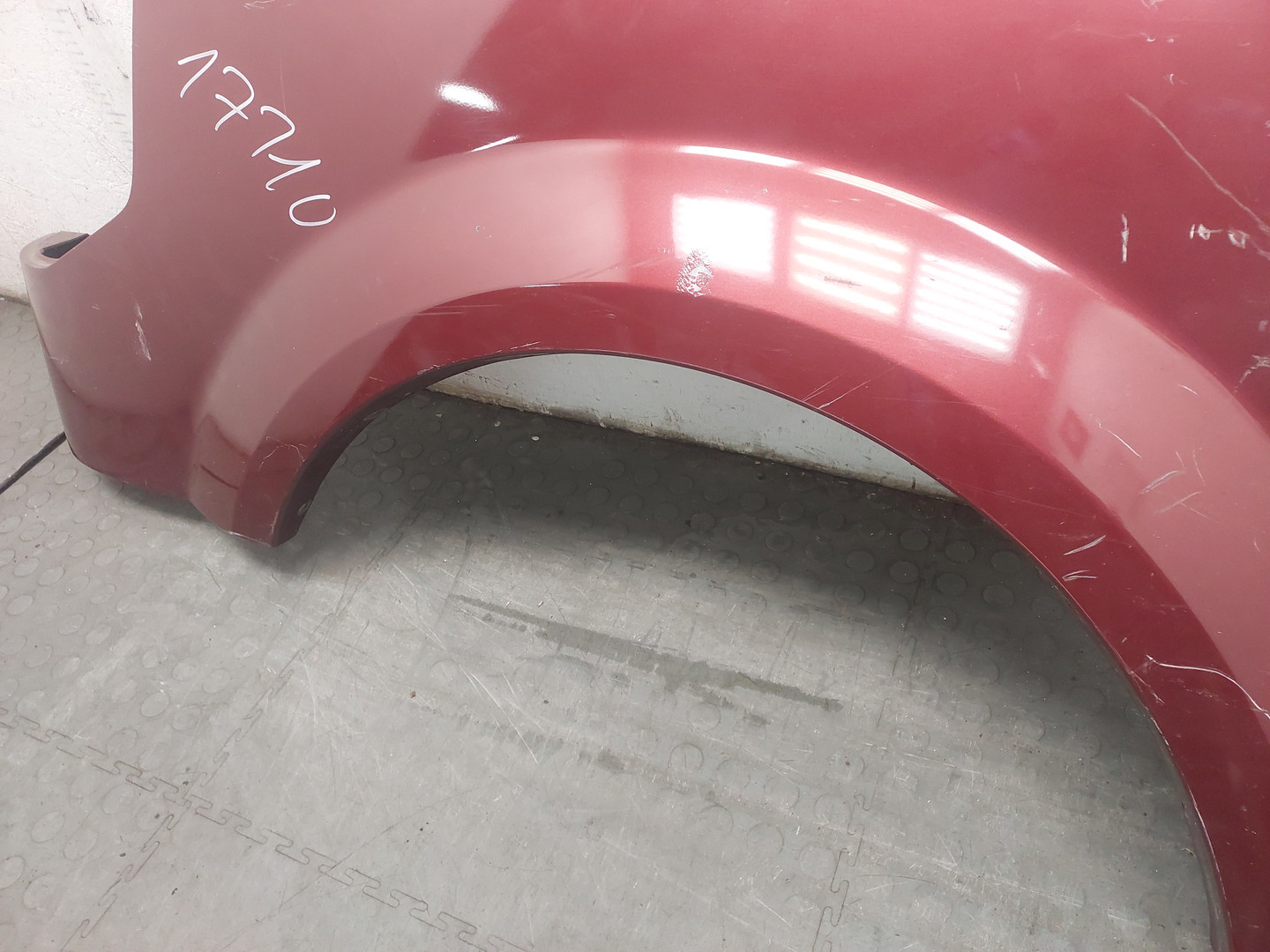 Крыло заднее правое