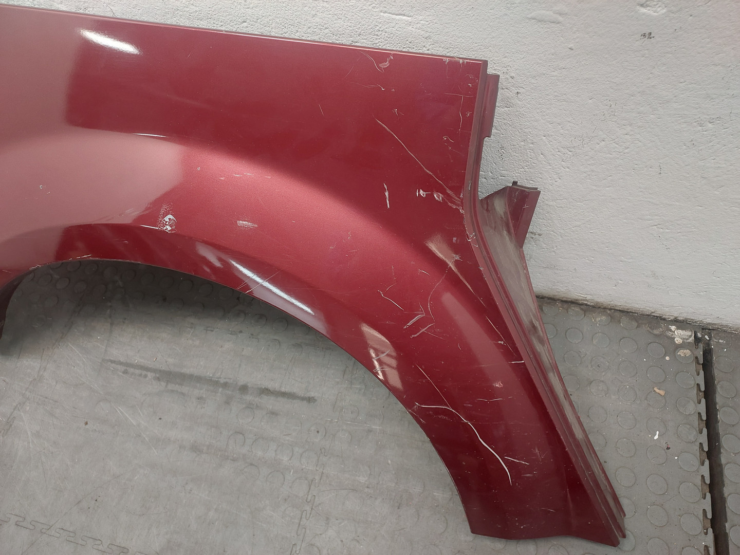 Крыло заднее правое