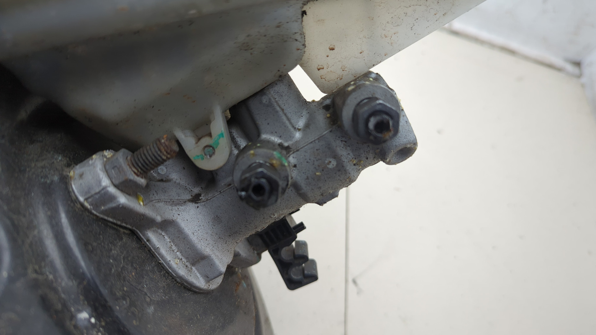 Цилиндр тормозной главный