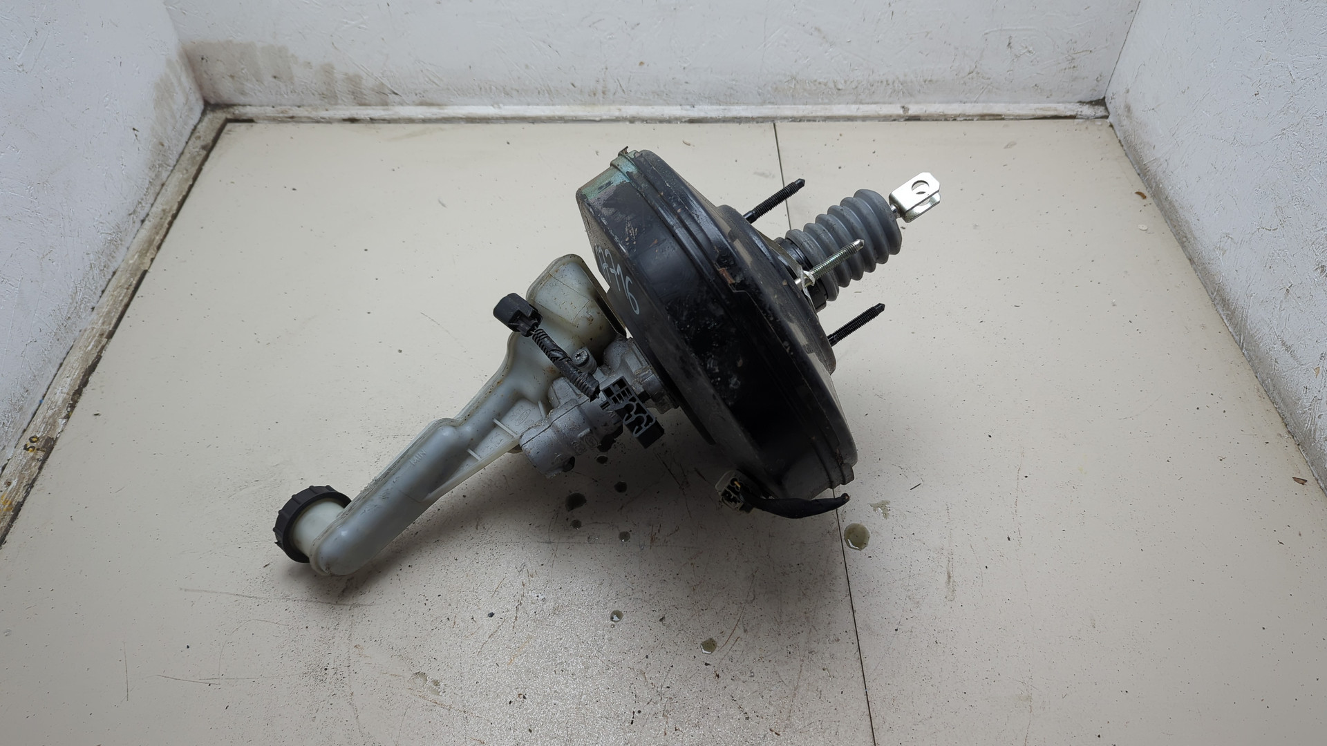 Цилиндр тормозной главный