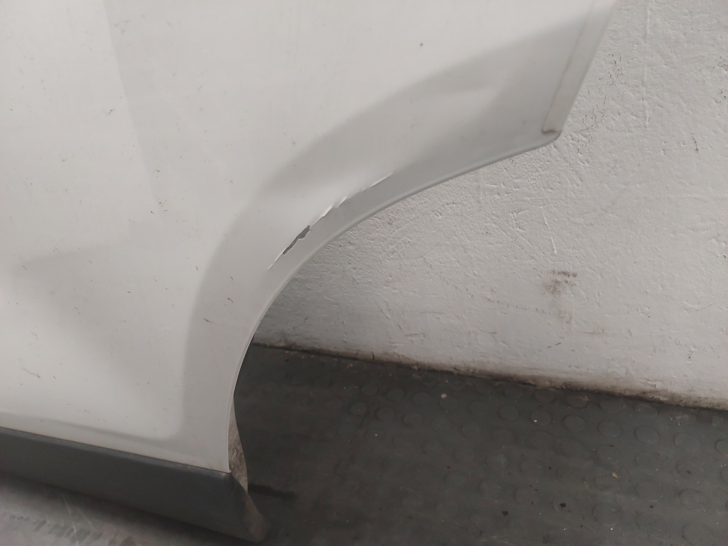 Дверь задняя левая