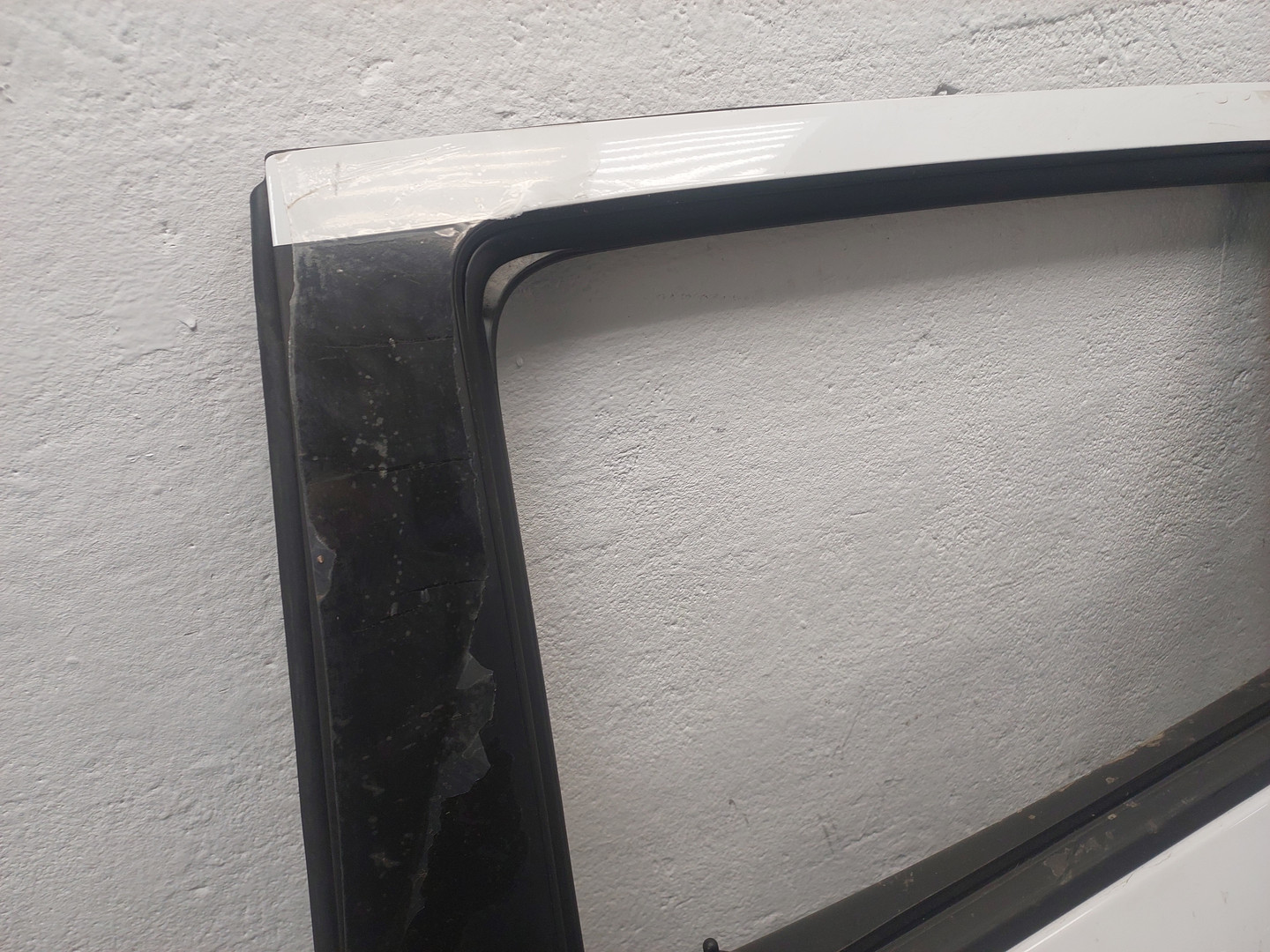 Дверь задняя левая