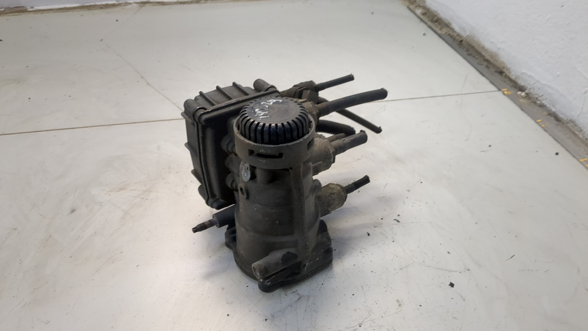 Кран управления тормозами прицепа